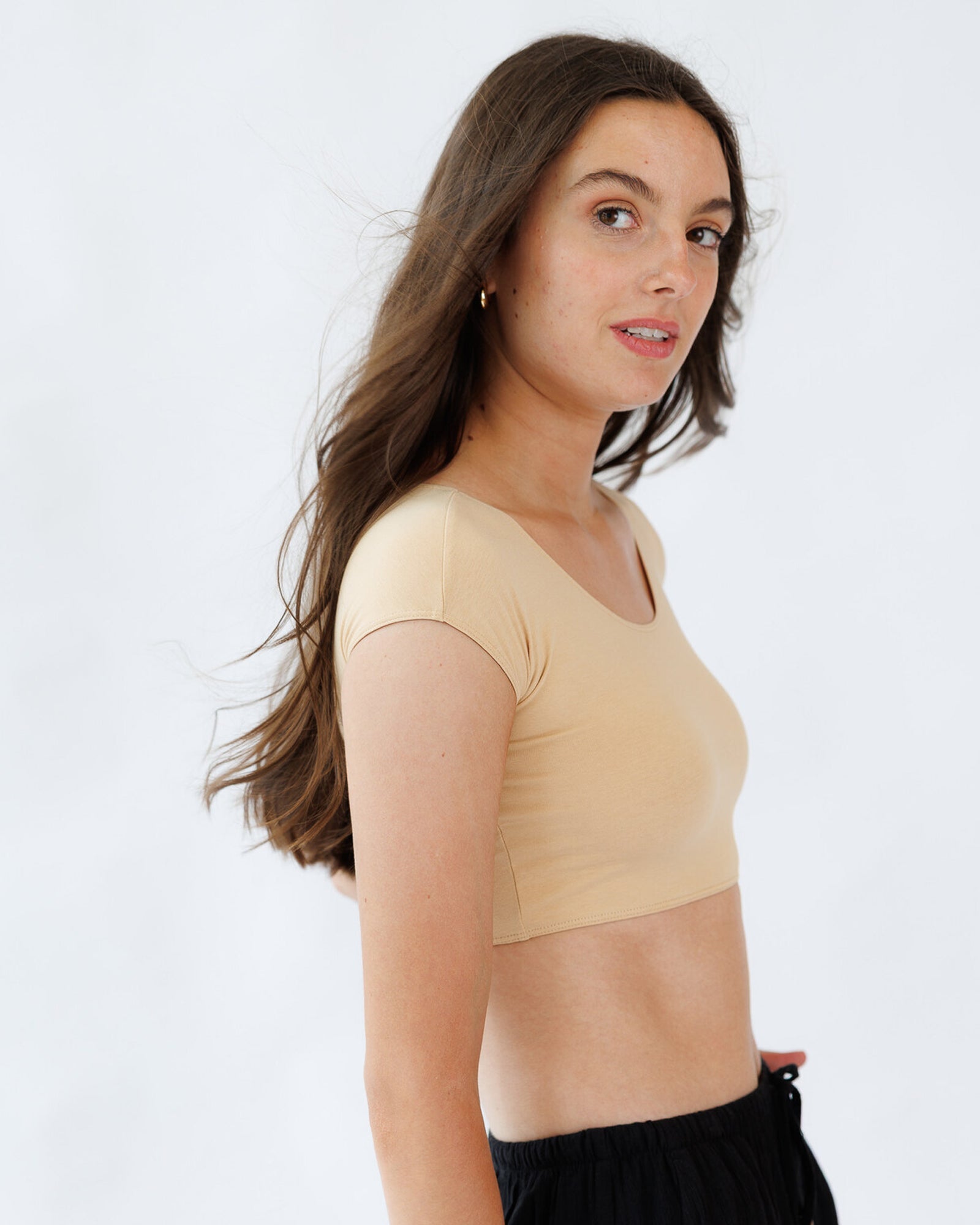 Demi Tee