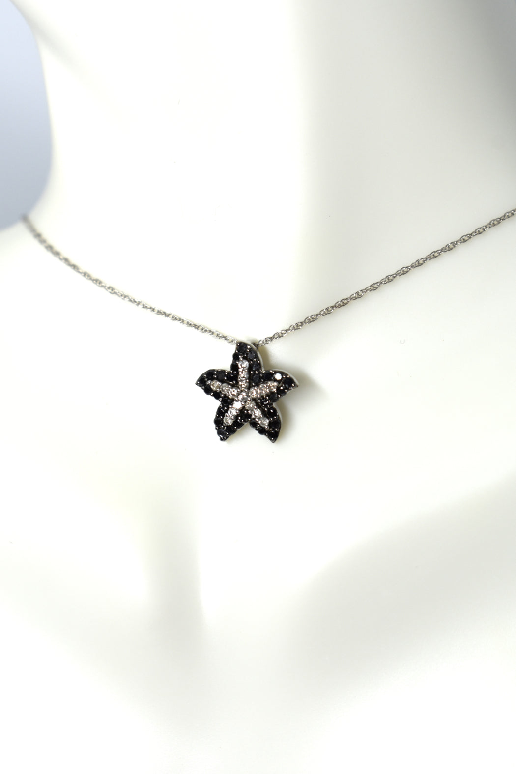 10kt W/Gold Diamond Starfish Necklace