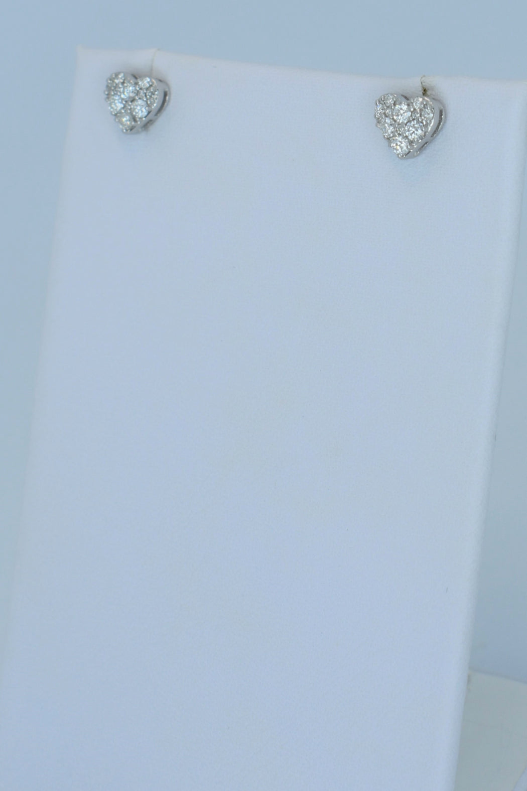 14kt W/Gold Diamond Heart Earrings