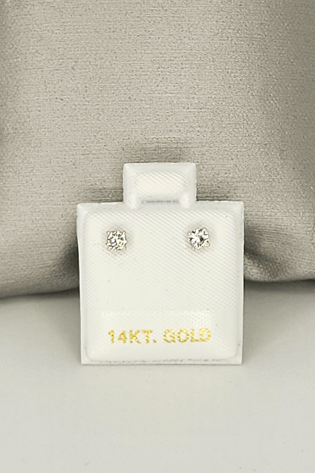 14kt W/Gold Diamond Stud Earrings