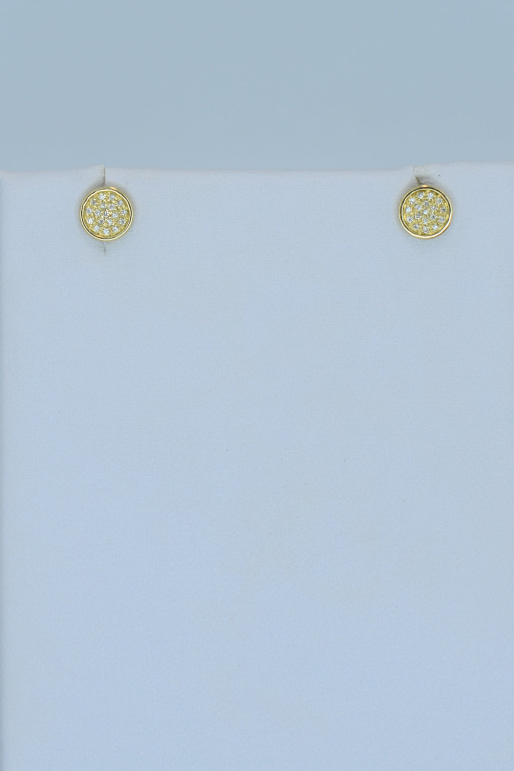 14kt Yellow Gold Diamond Stud Earrings
