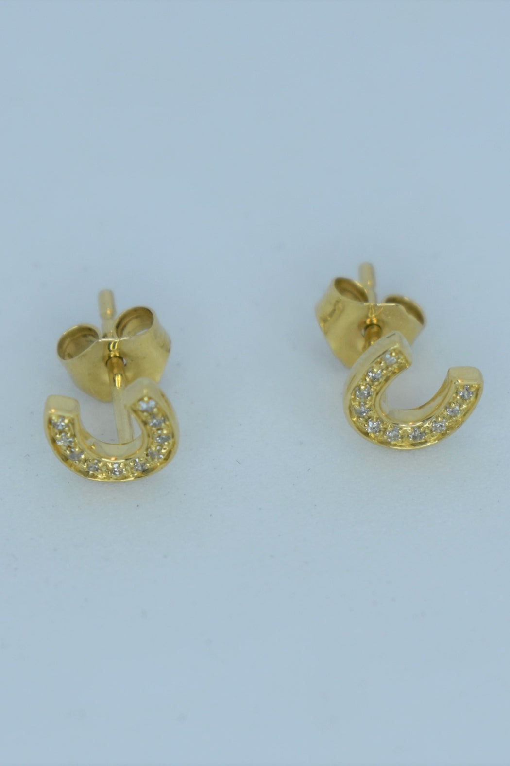 14kt Yellow Gold Horseshoe Earrings