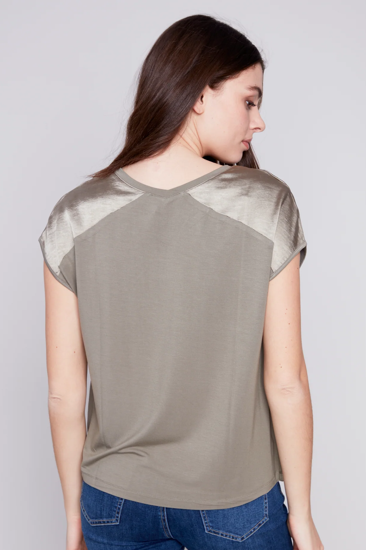 Short sleeve tin and jersey knit top