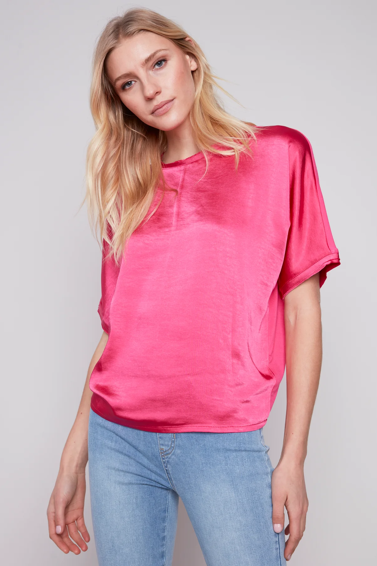Short sleeve crew neck satin jersey knit