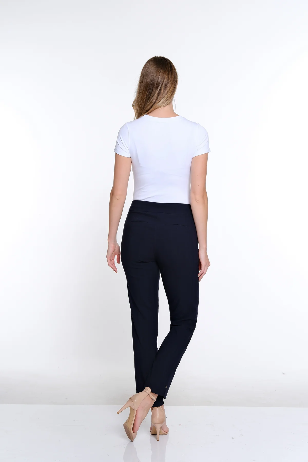 ***Petite***  pull on ankle pant w/real front & back pockets