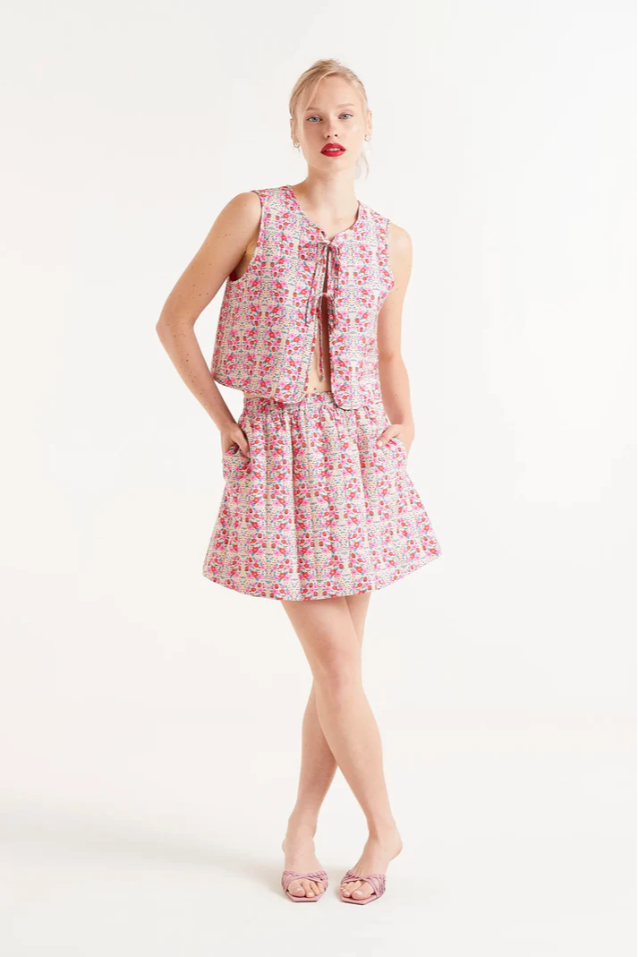 Short Padded Skirt with Sugar Print