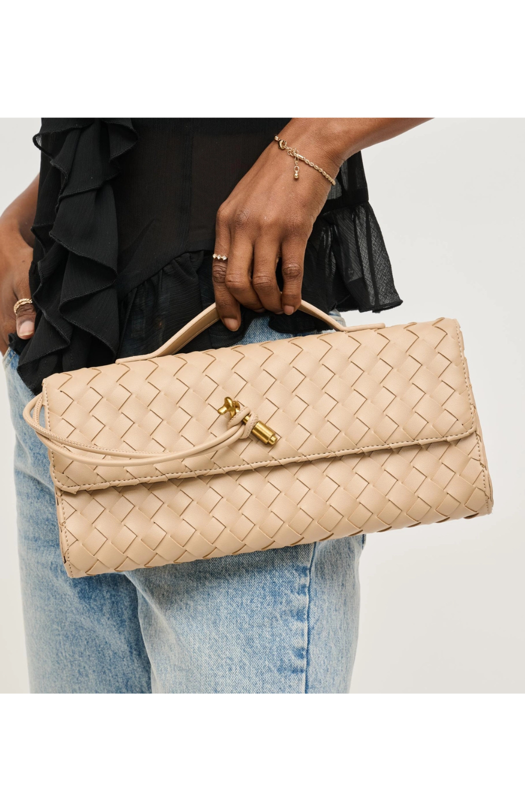 "Ada" East West Clutch