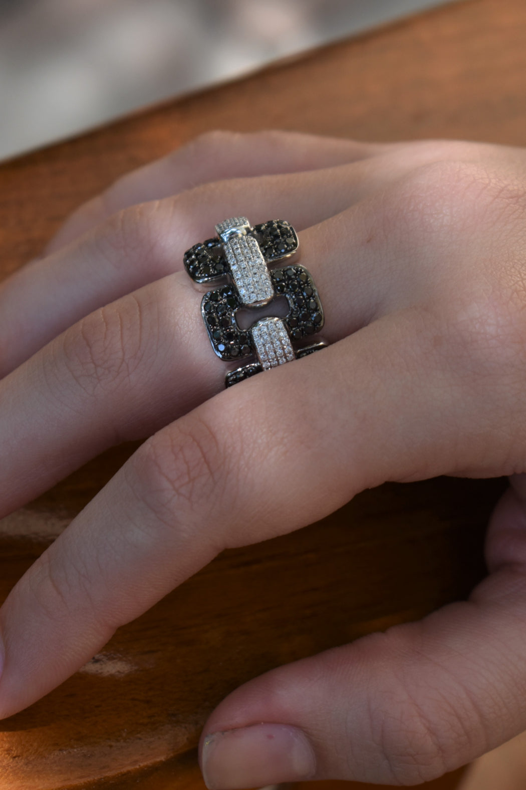 18kt White Gold Black & White Diamond Ring