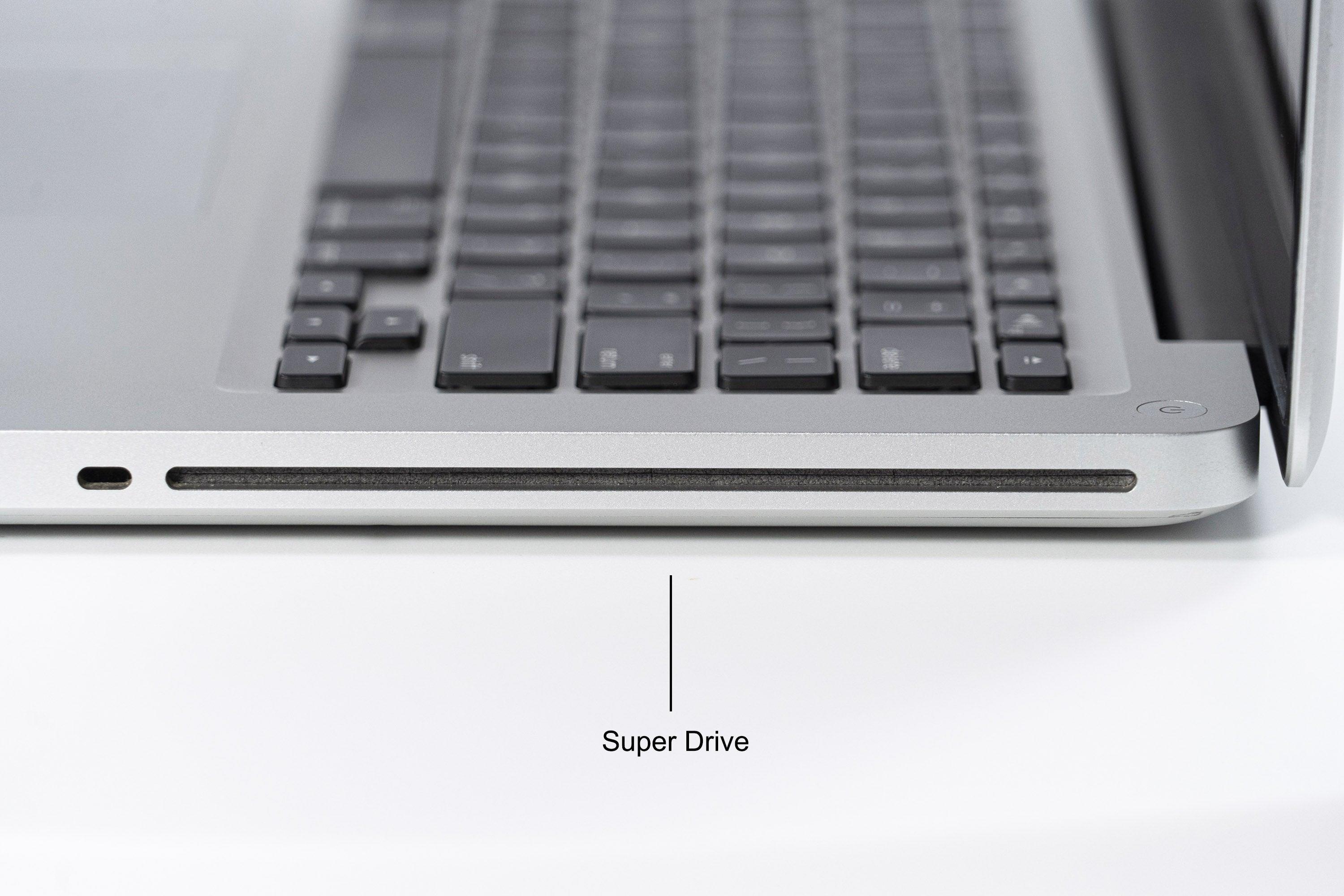 Apple MacBook Pro (Early 2011) 17-inch 2.2 GHz 8GB RAM 512GB SSD