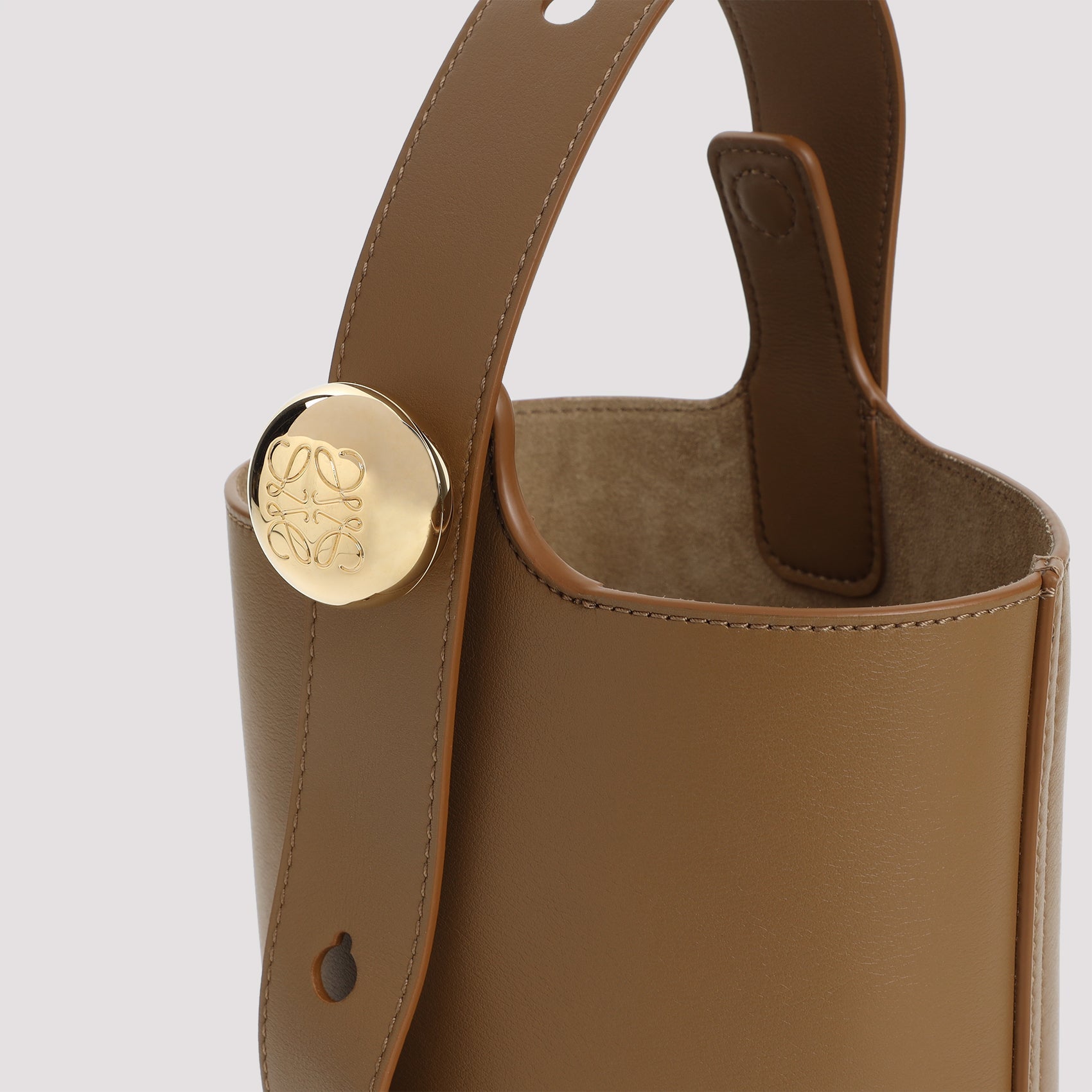 Loewe Pebble Mini Bucket Bag Women