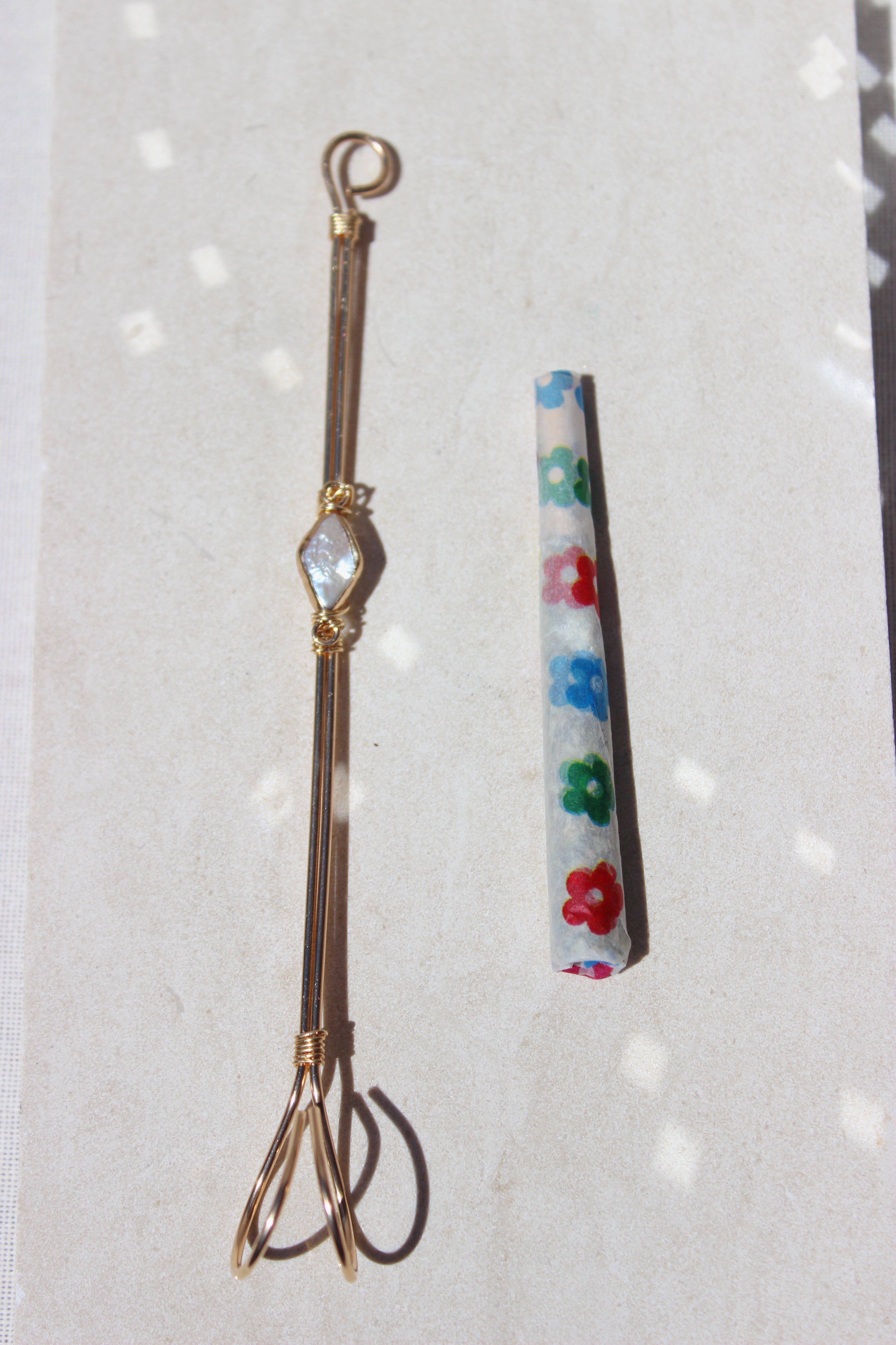 Diamond Pearl Joint Holder by Toasted Jewelry