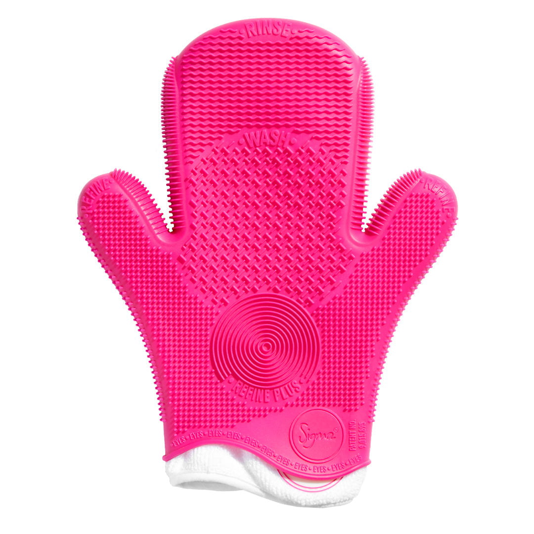 2X Sigma Spa® Brush Cleaning Glove (100% off)