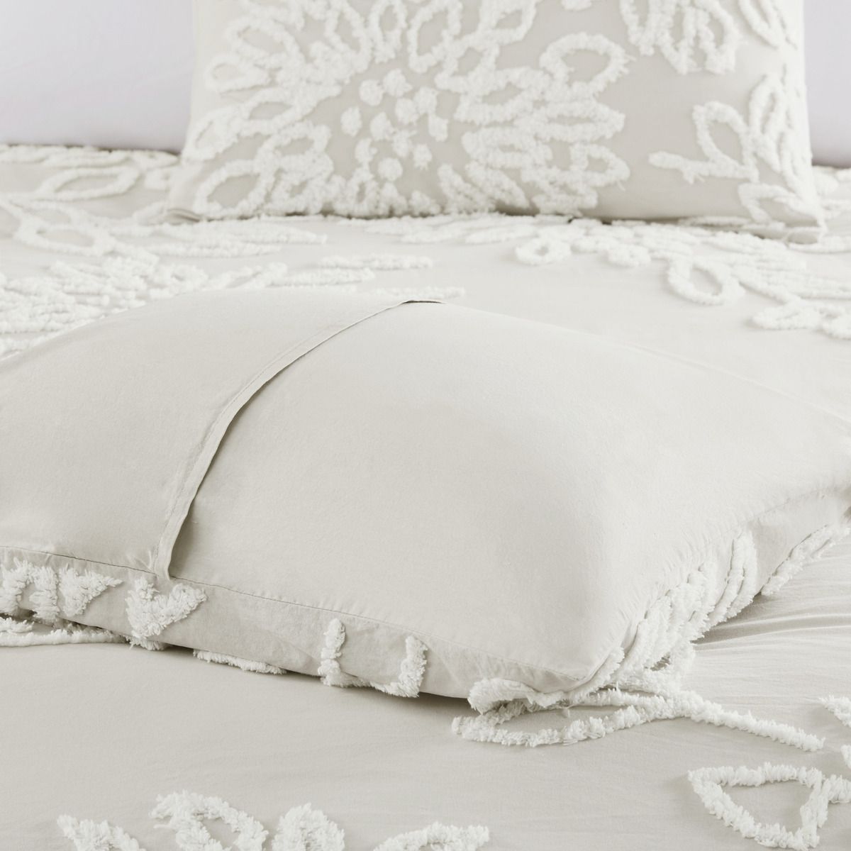 3 Piece Tufted Cotton Chenille Floral Comforter Set