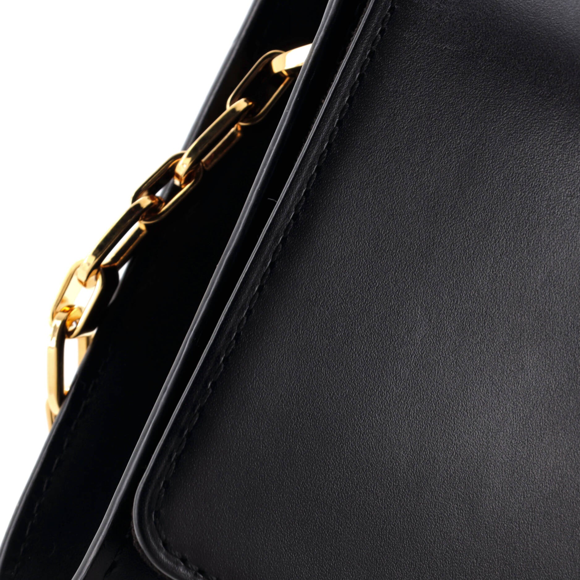 Louis Vuitton Chain Louise Clutch Leather GM