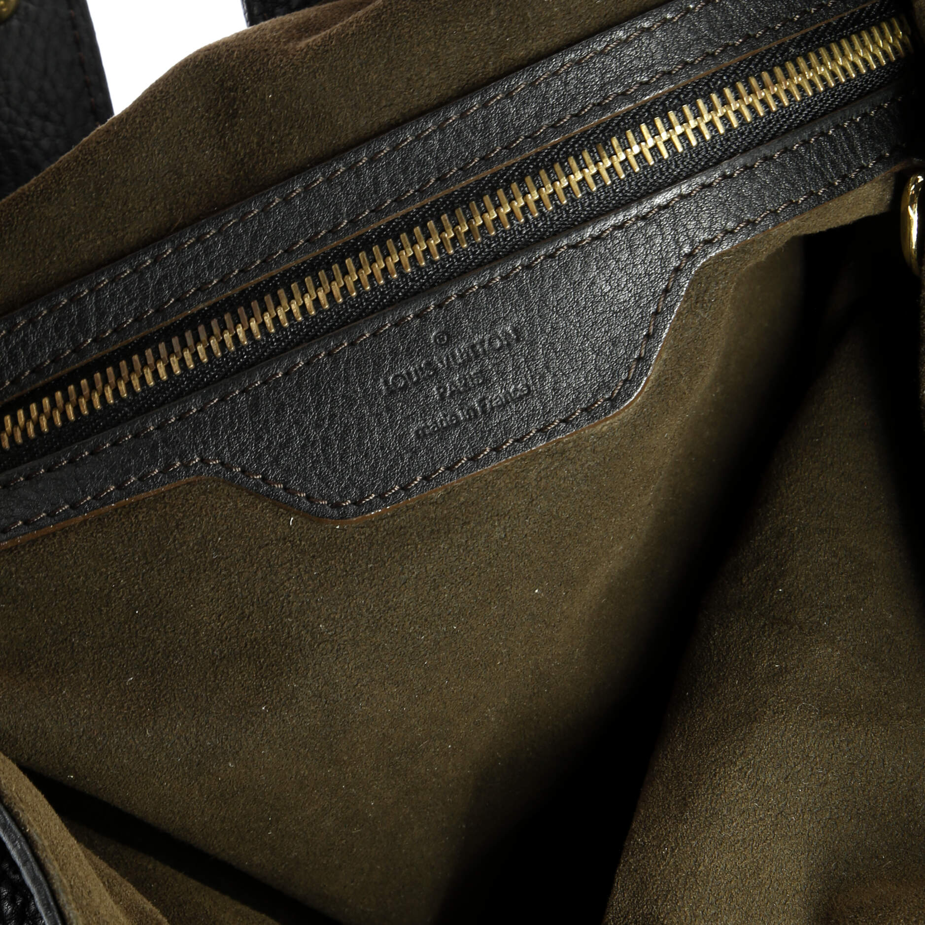 Louis Vuitton XL Hobo Mahina Leather