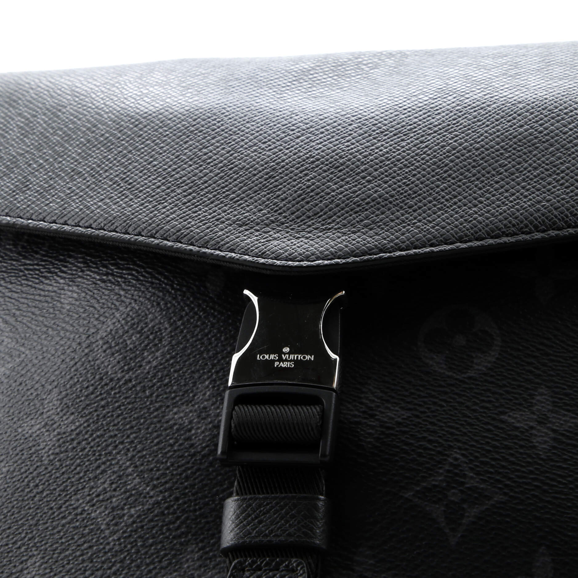 Louis Vuitton Outdoor Flap Messenger Monogram Taigarama