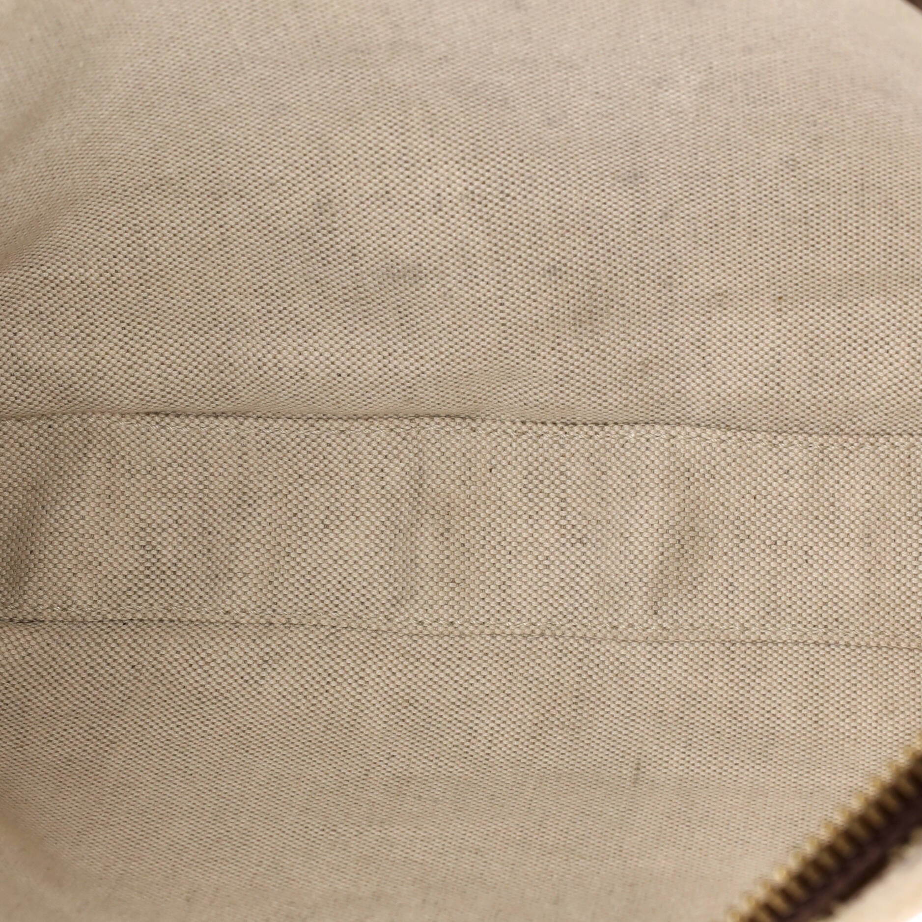 Gucci Zip Messenger Bag Jumbo GG Canvas