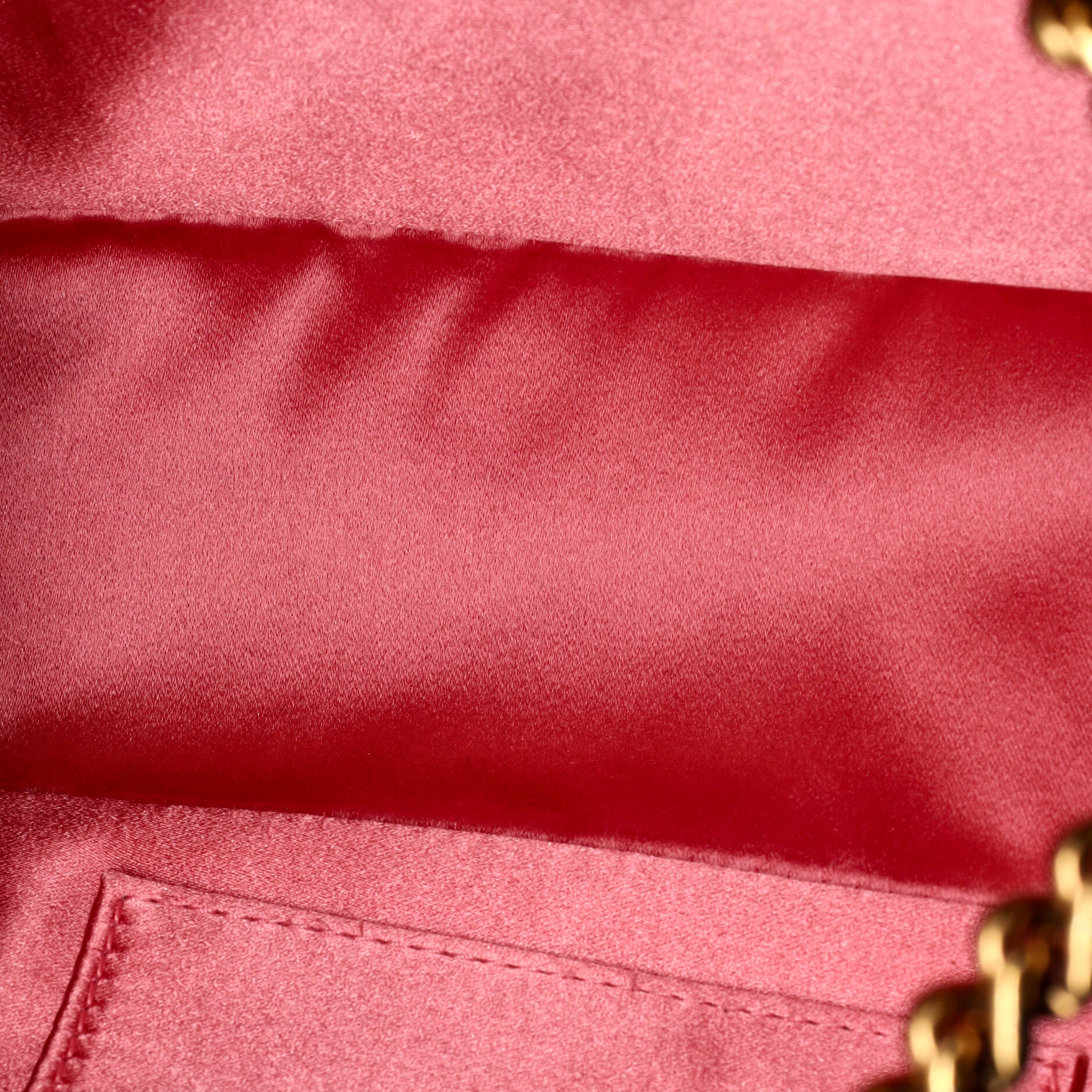Gucci GG Marmont Chain Tote Matelasse Leather Medium