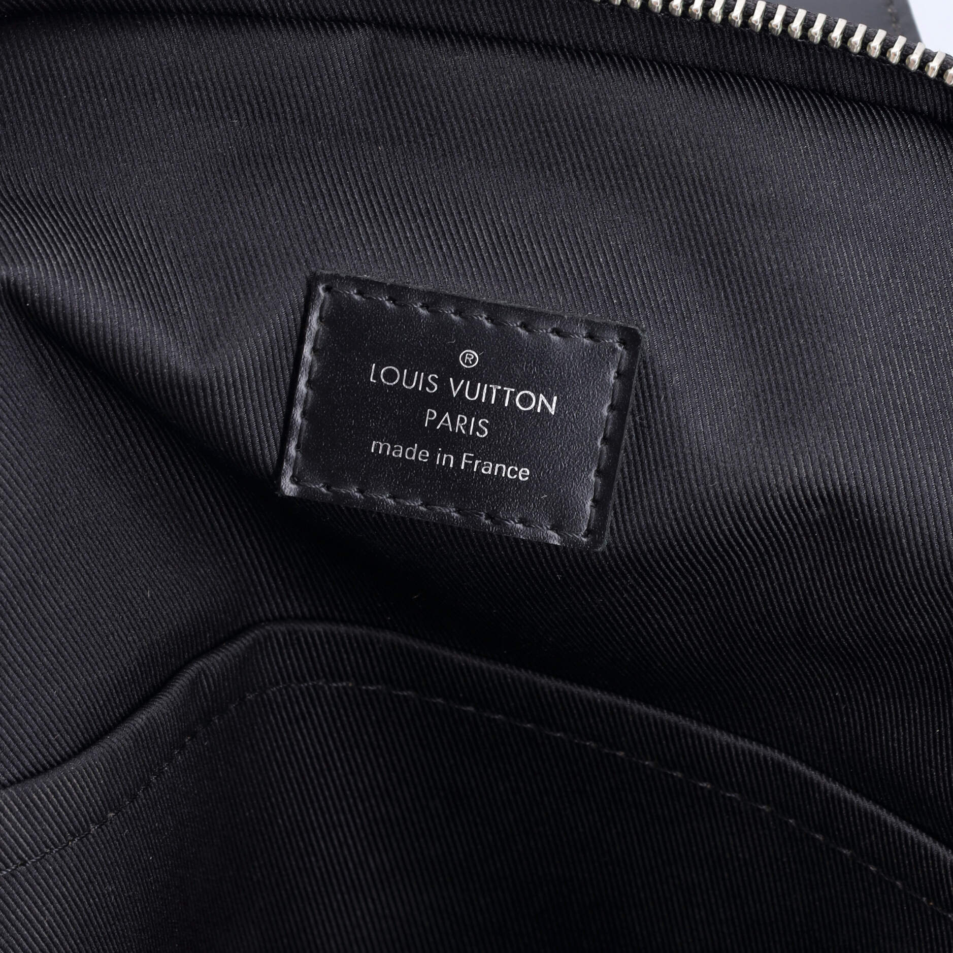 Louis Vuitton Avenue Sling Bag Damier Graphite