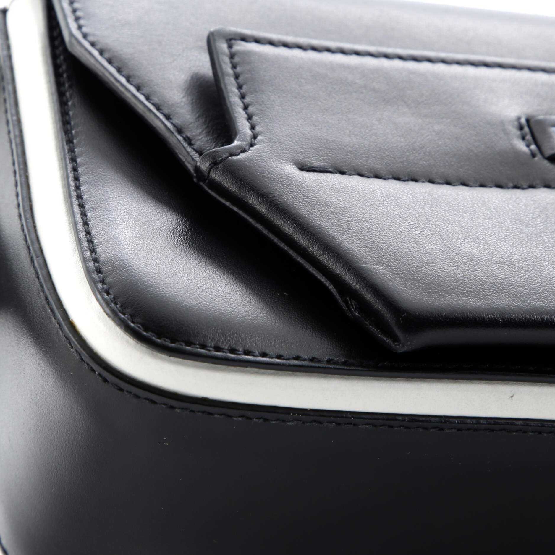 Prada Manuelle Shoulder Bag City Calf Medium