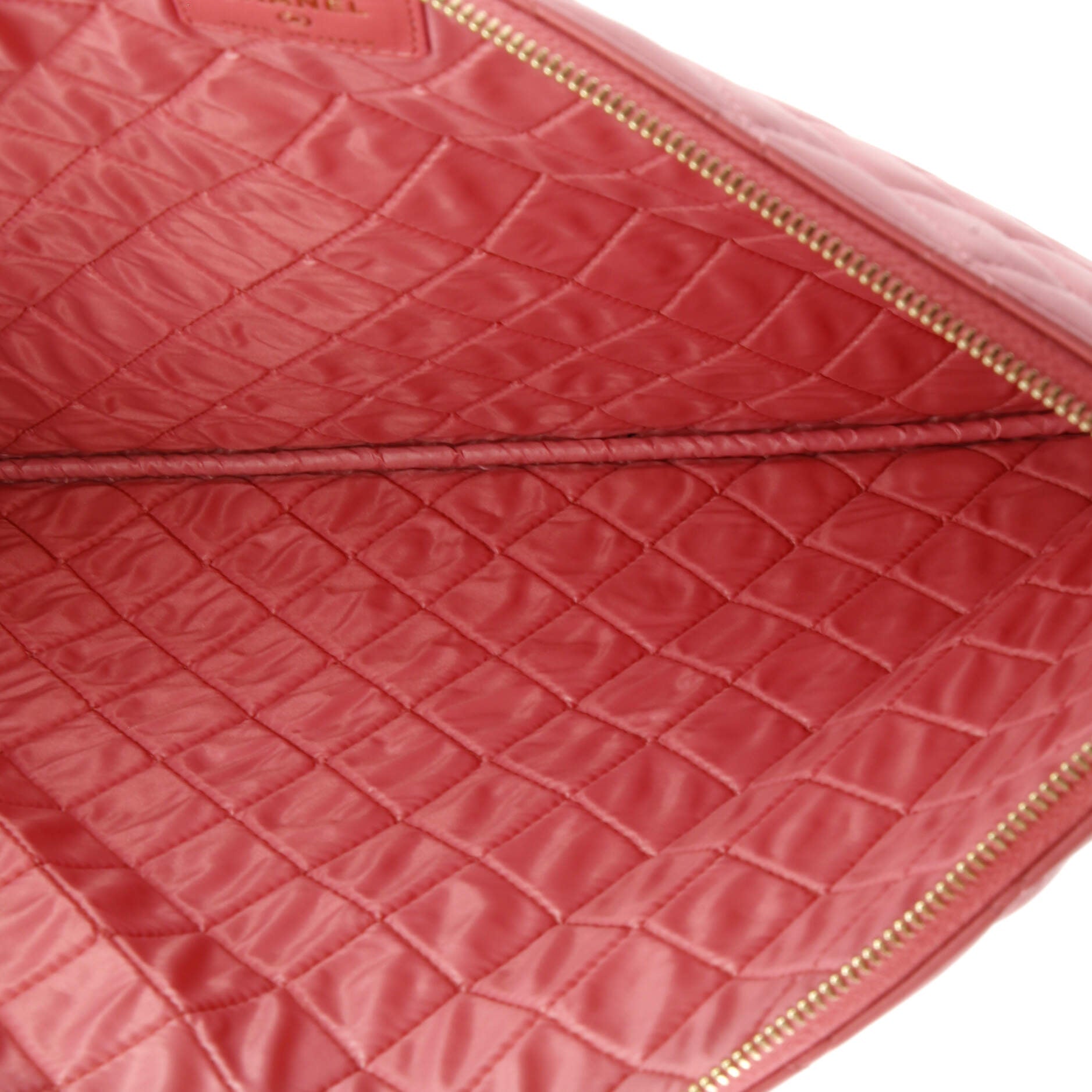 Chanel CC Casino O Case Clutch Quilted Lambskin Large