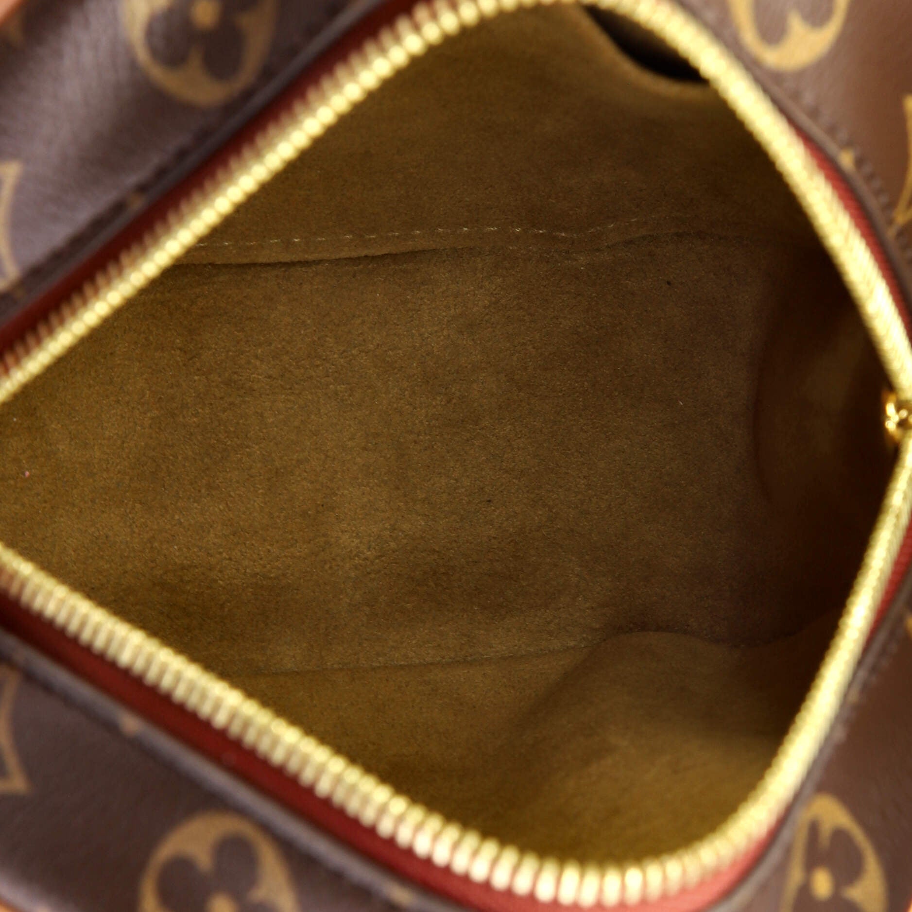 Louis Vuitton Boite Chapeau Souple Bag Monogram Canvas PM