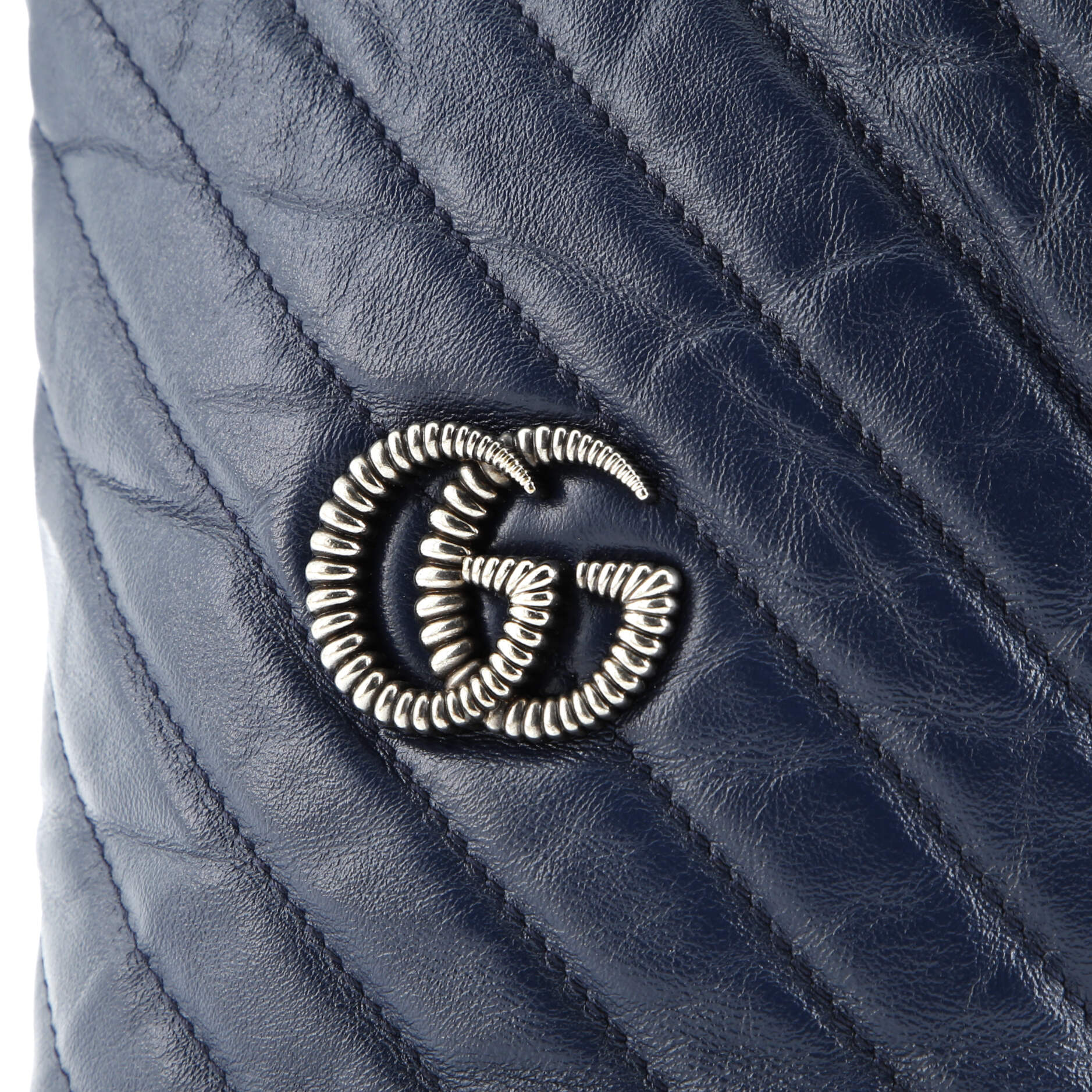 Gucci GG Marmont Bucket Bag Diagonal Quilted Leather Mini