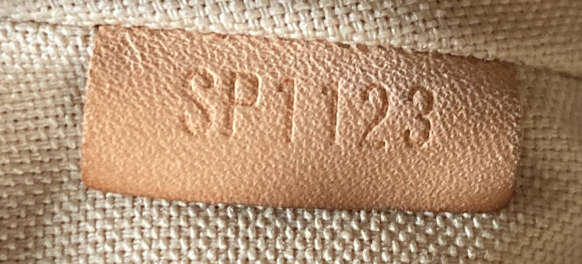 Louis Vuitton Siracusa Handbag Damier GM