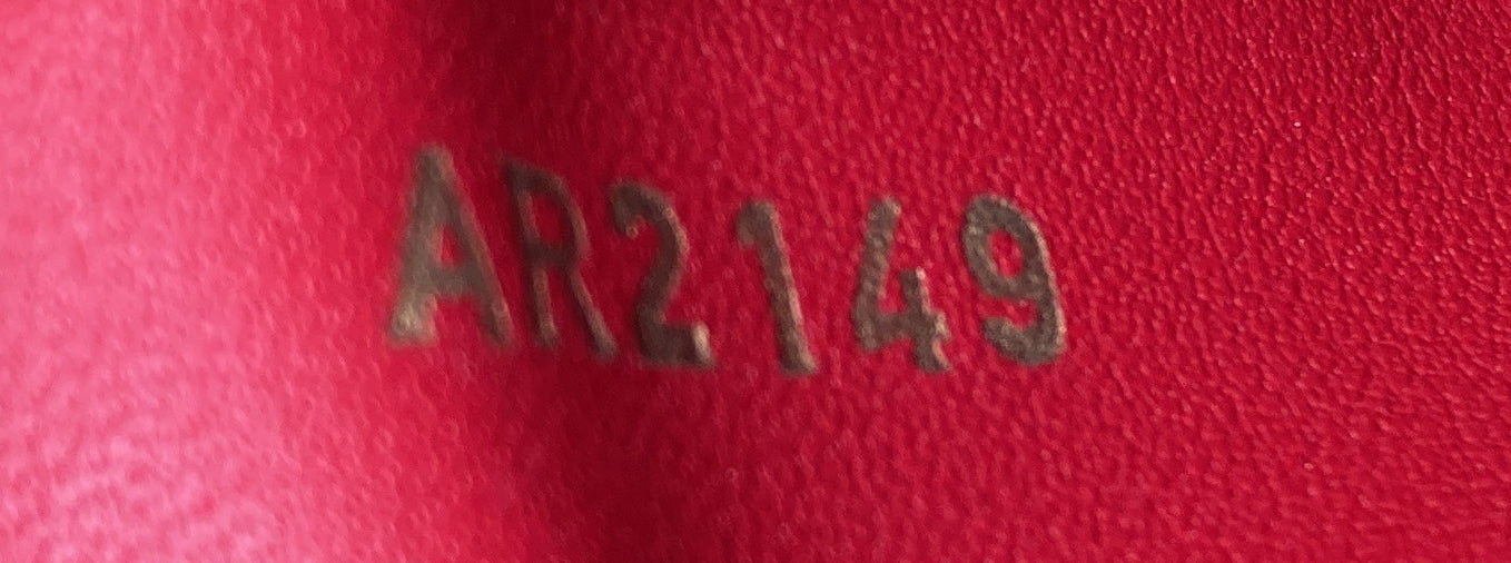 Louis Vuitton Capucines Bag Leather BB