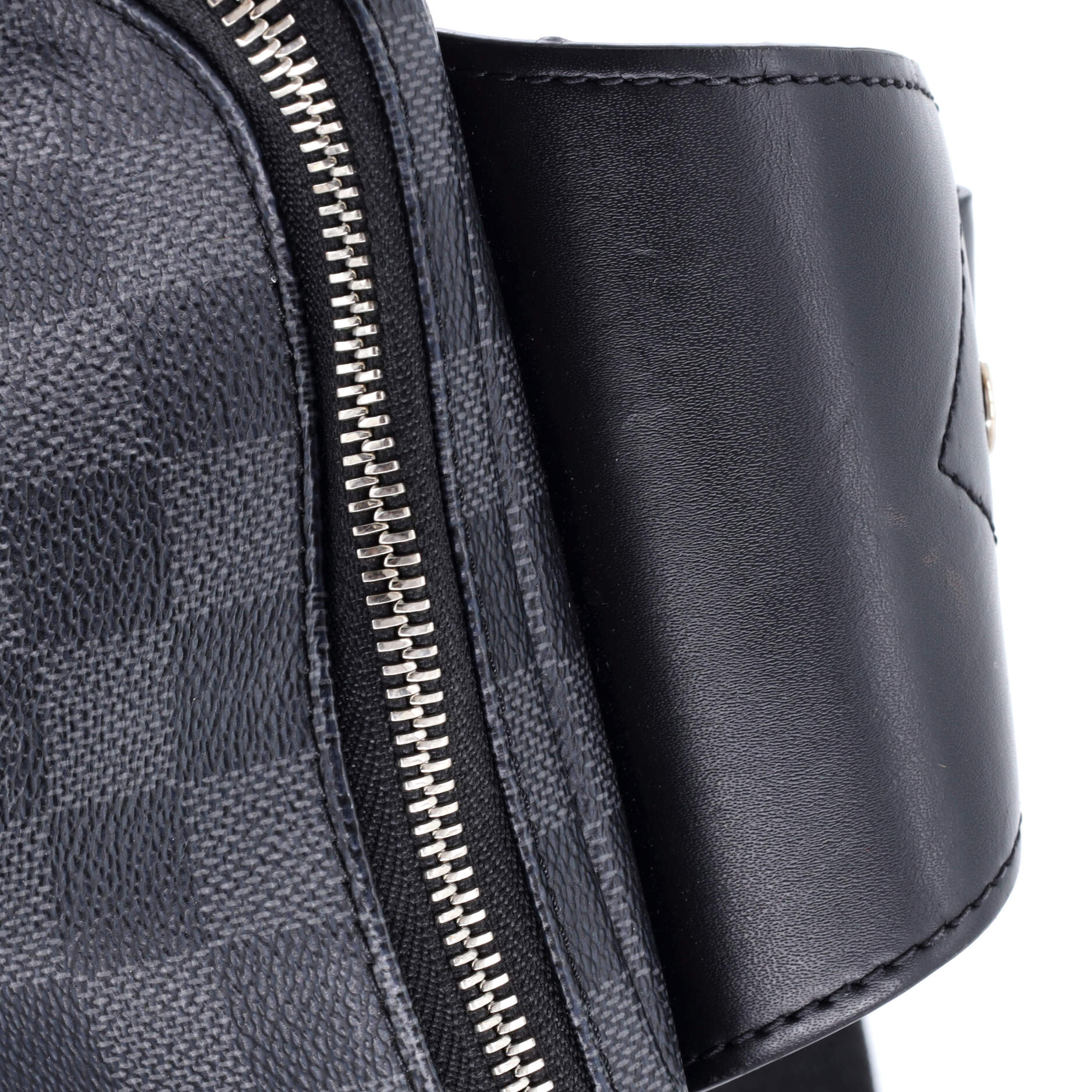 Louis Vuitton Avenue Sling Bag Damier Graphite