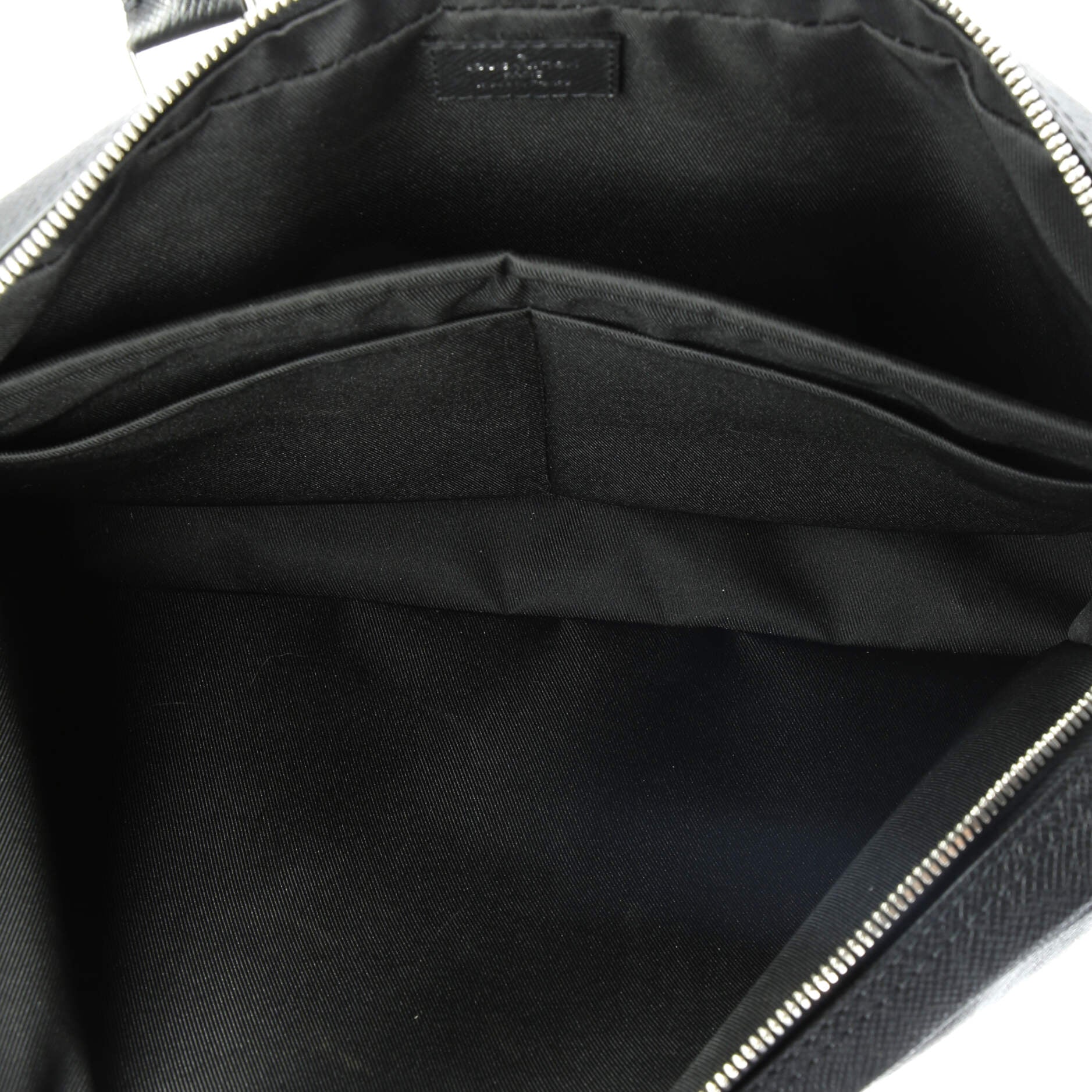 Louis Vuitton Porte-Documents Voyage Briefcase Taiga Leather PM
