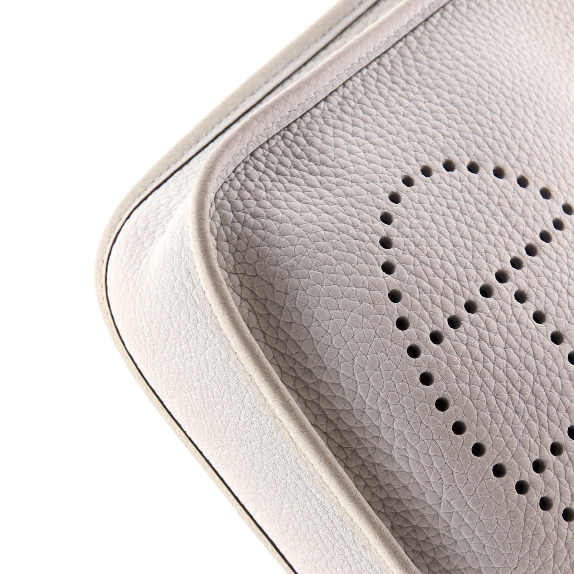 Hermes Evelyne Bag Gen III Clemence TPM