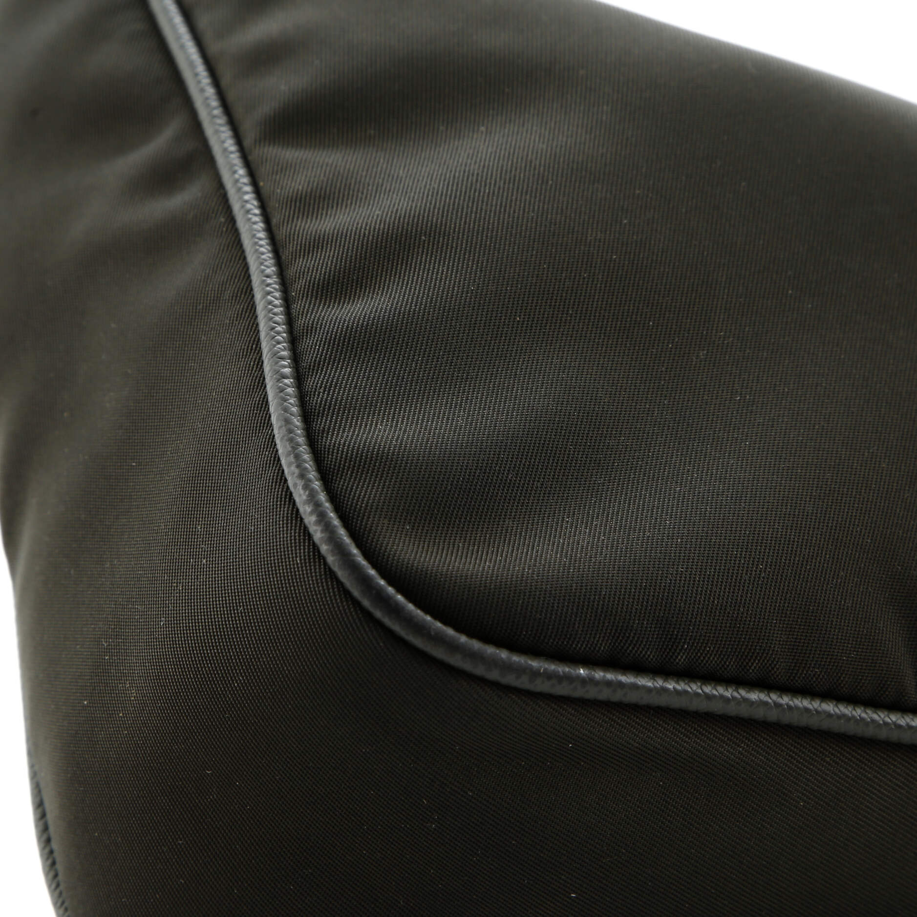 Prada Re-Edition 2005 Shoulder Bag Tessuto Small