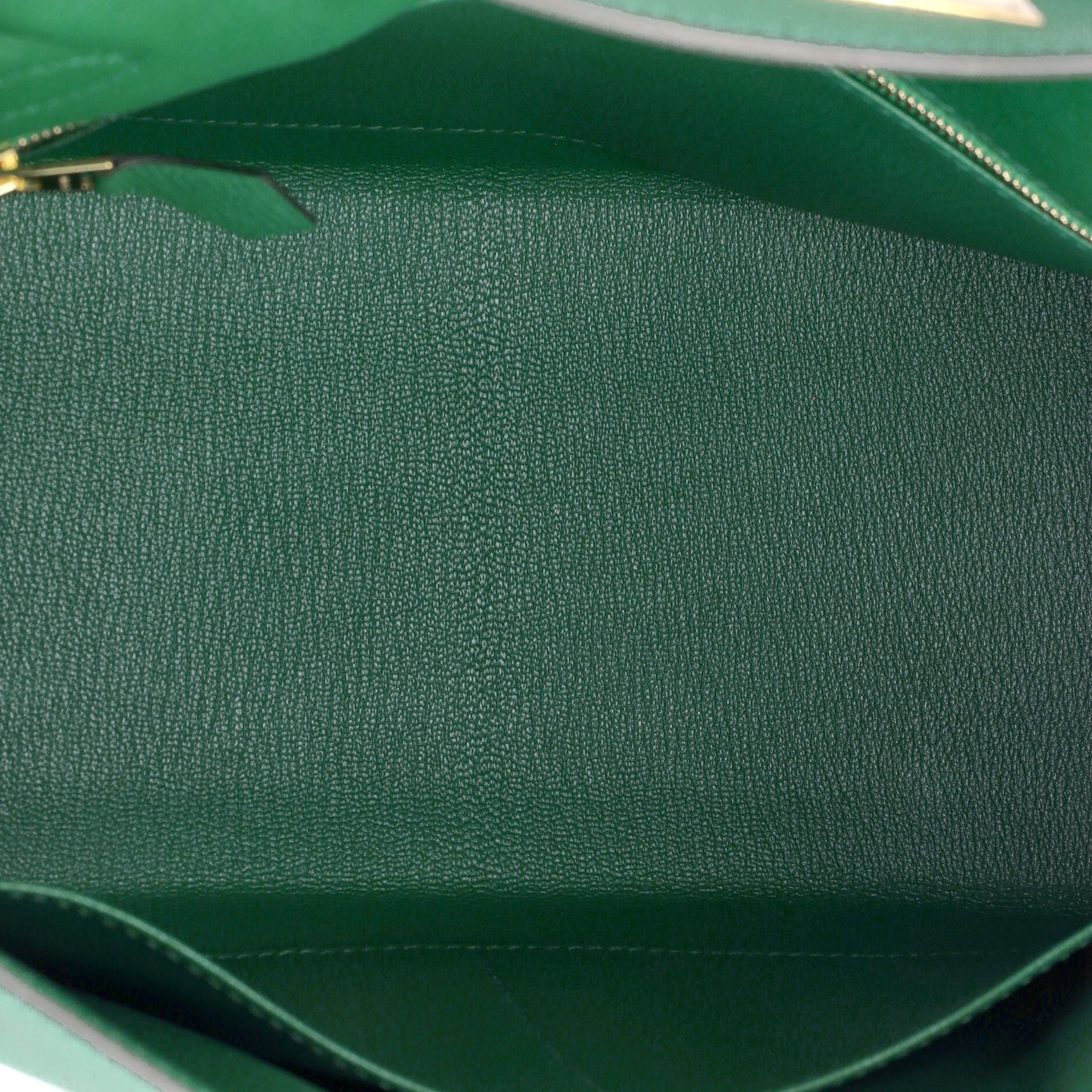 Hermes Kelly Handbag Green Epsom with Gold Hardware 28