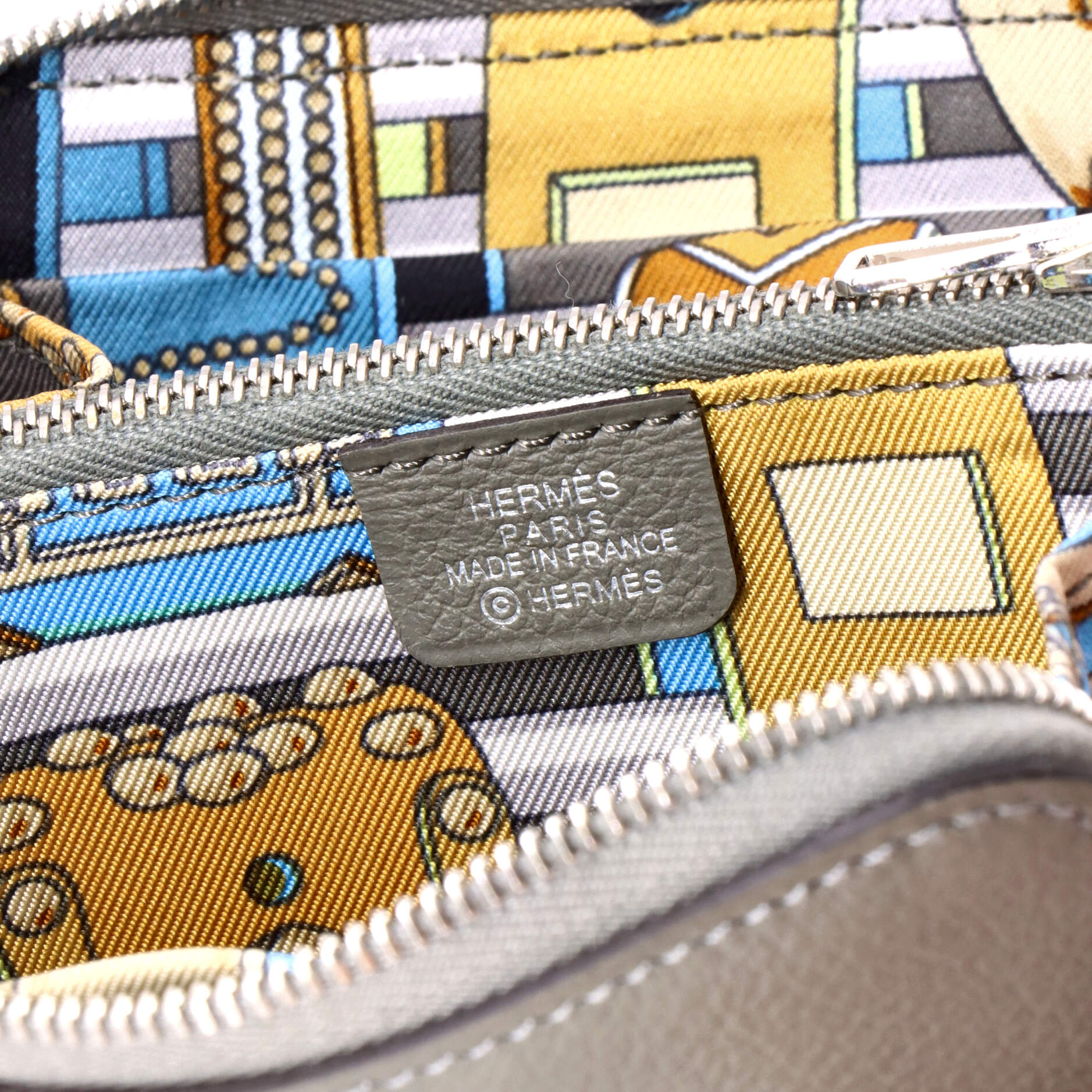 Hermes Azap Zip Around Wallet Silk'in Evercolor Compact