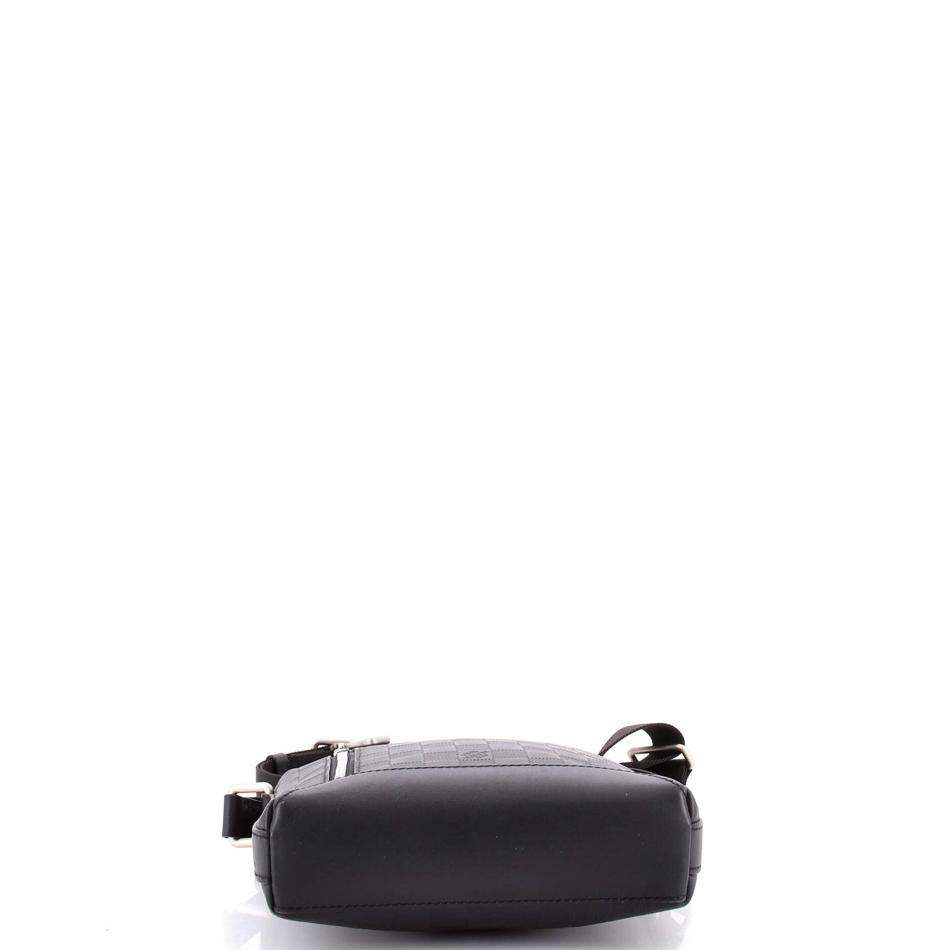 Louis Vuitton Discovery Messenger Bag Damier Infini Leather BB
