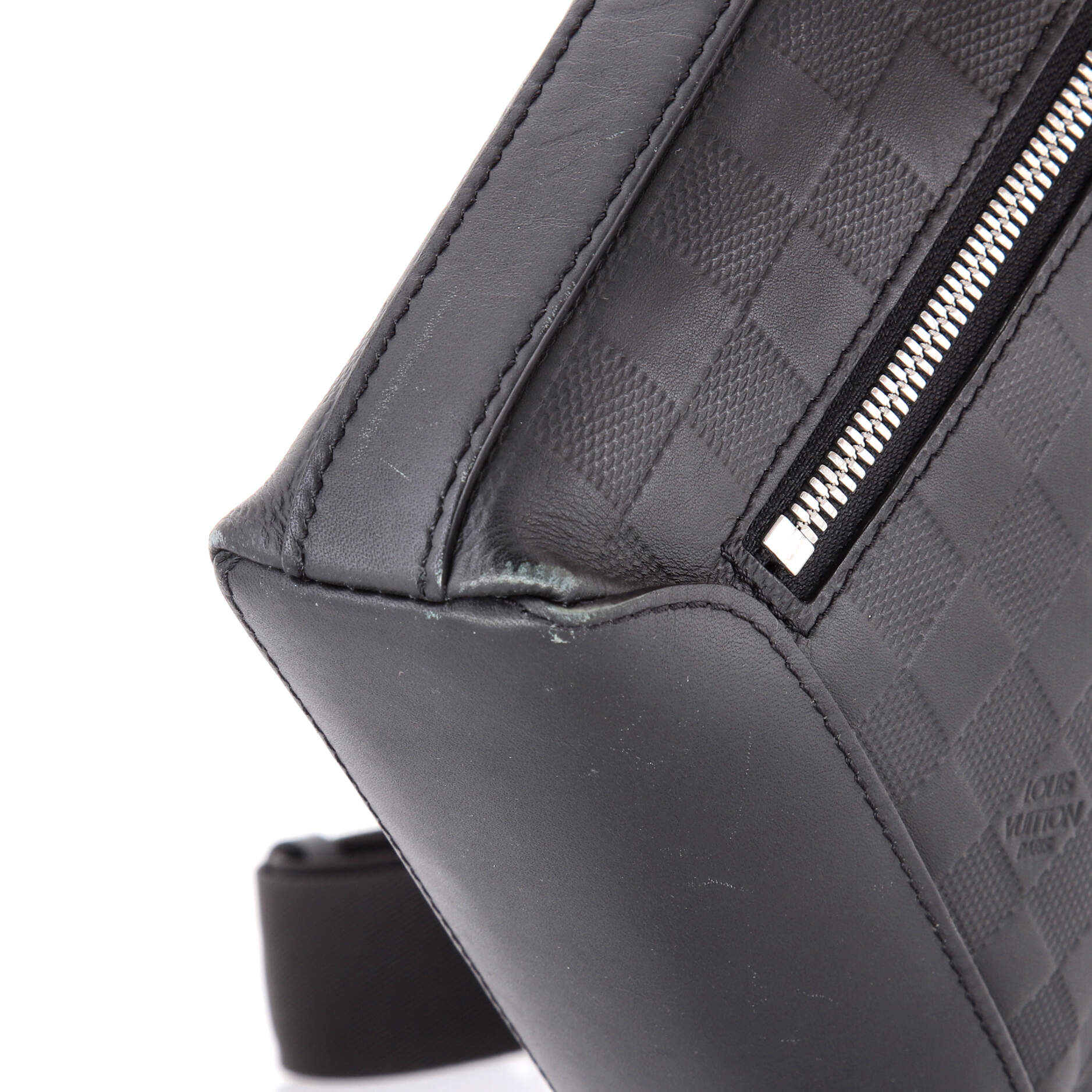 Louis Vuitton Discovery Messenger Bag Damier Infini Leather BB