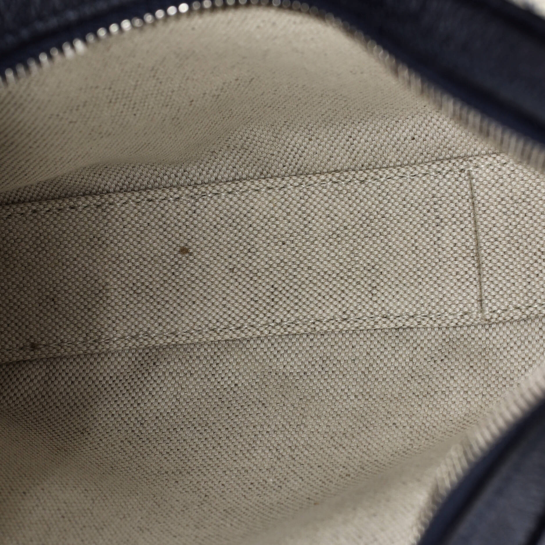 Gucci Attache Shoulder Bag GG Coated Canvas Medium