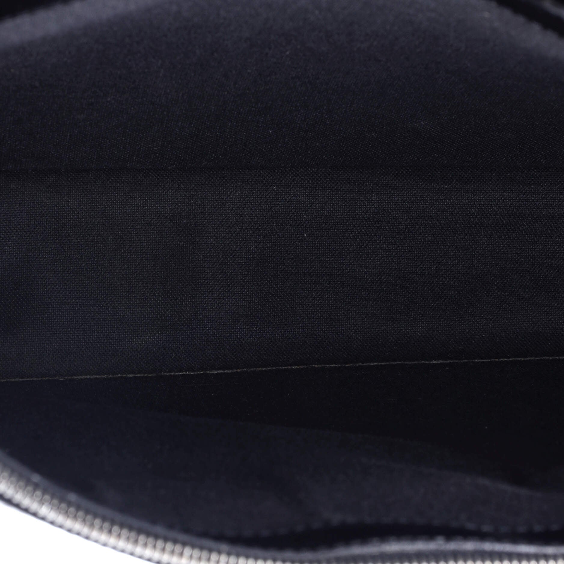 Louis Vuitton Robusto 1 Briefcase Taiga Leather