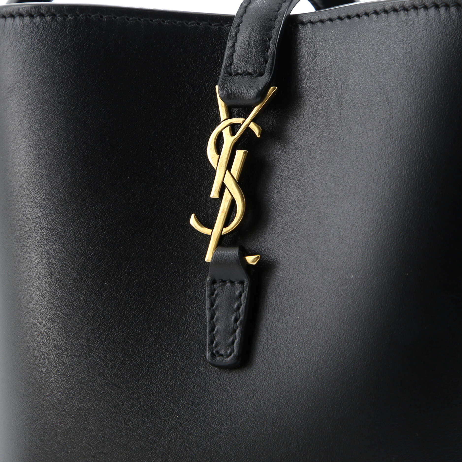 Saint Laurent Le 37 Bucket Bag Leather Mini
