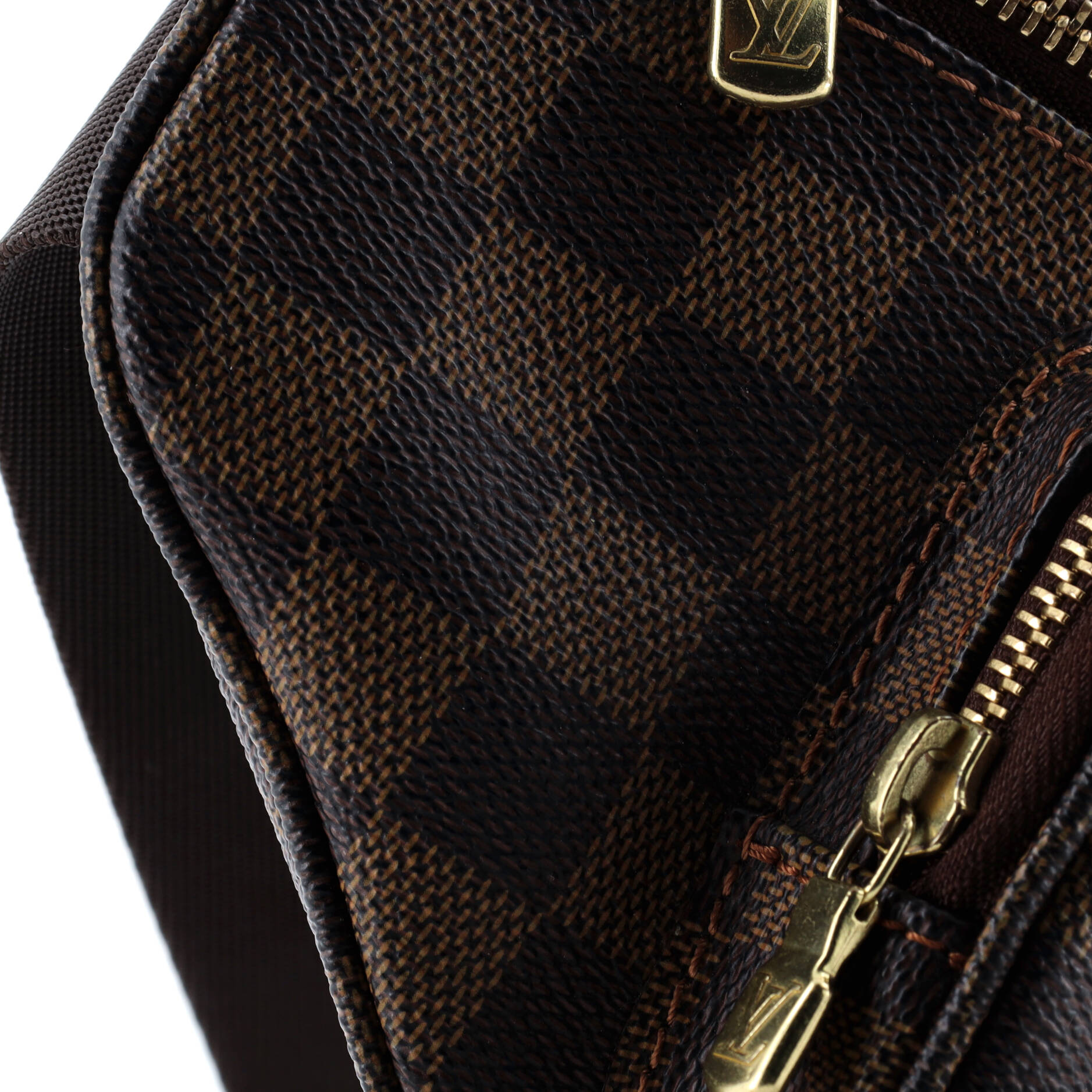 Louis Vuitton Melville Waist Bag Damier