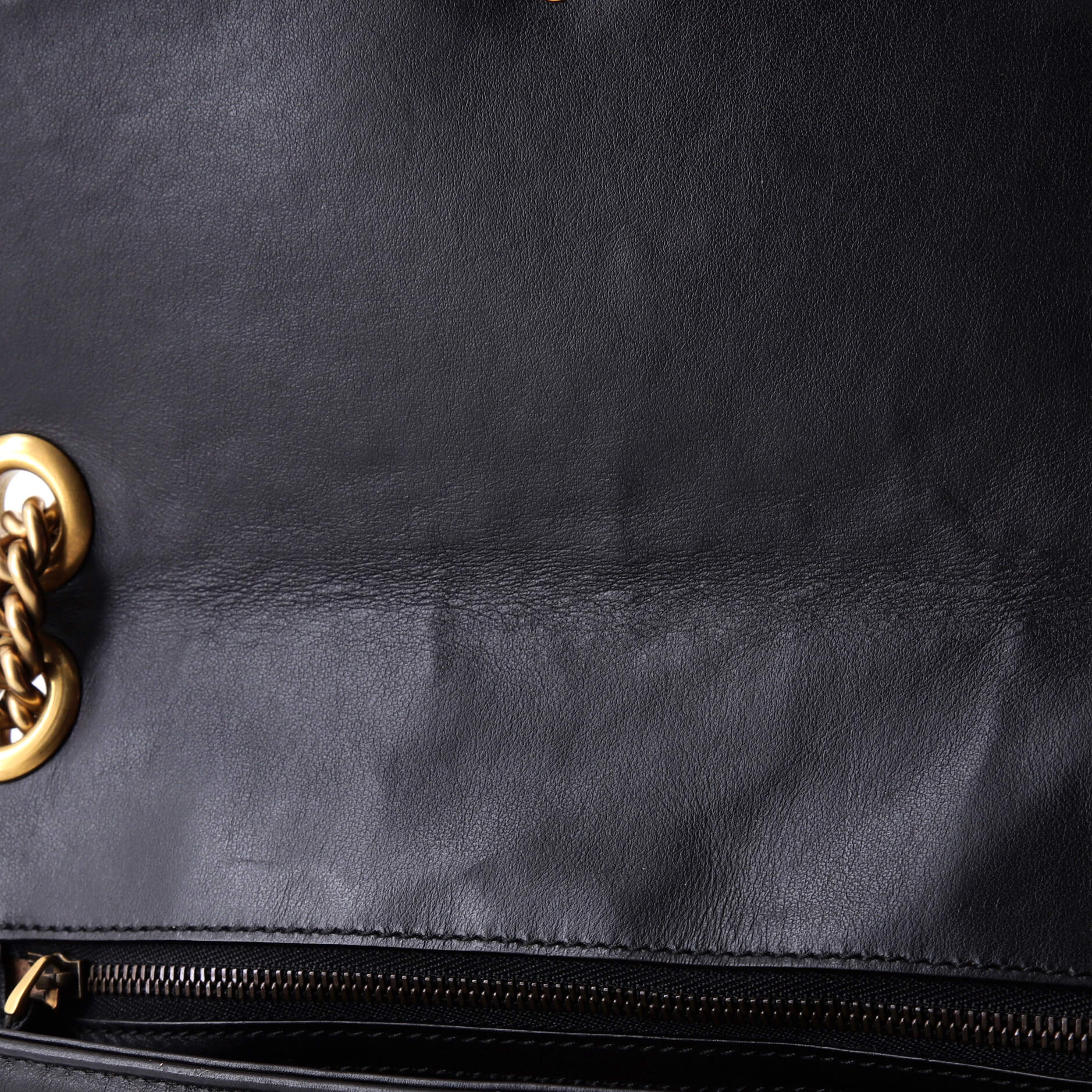 Gucci GG Marmont Flap Bag Matelasse Leather Medium
