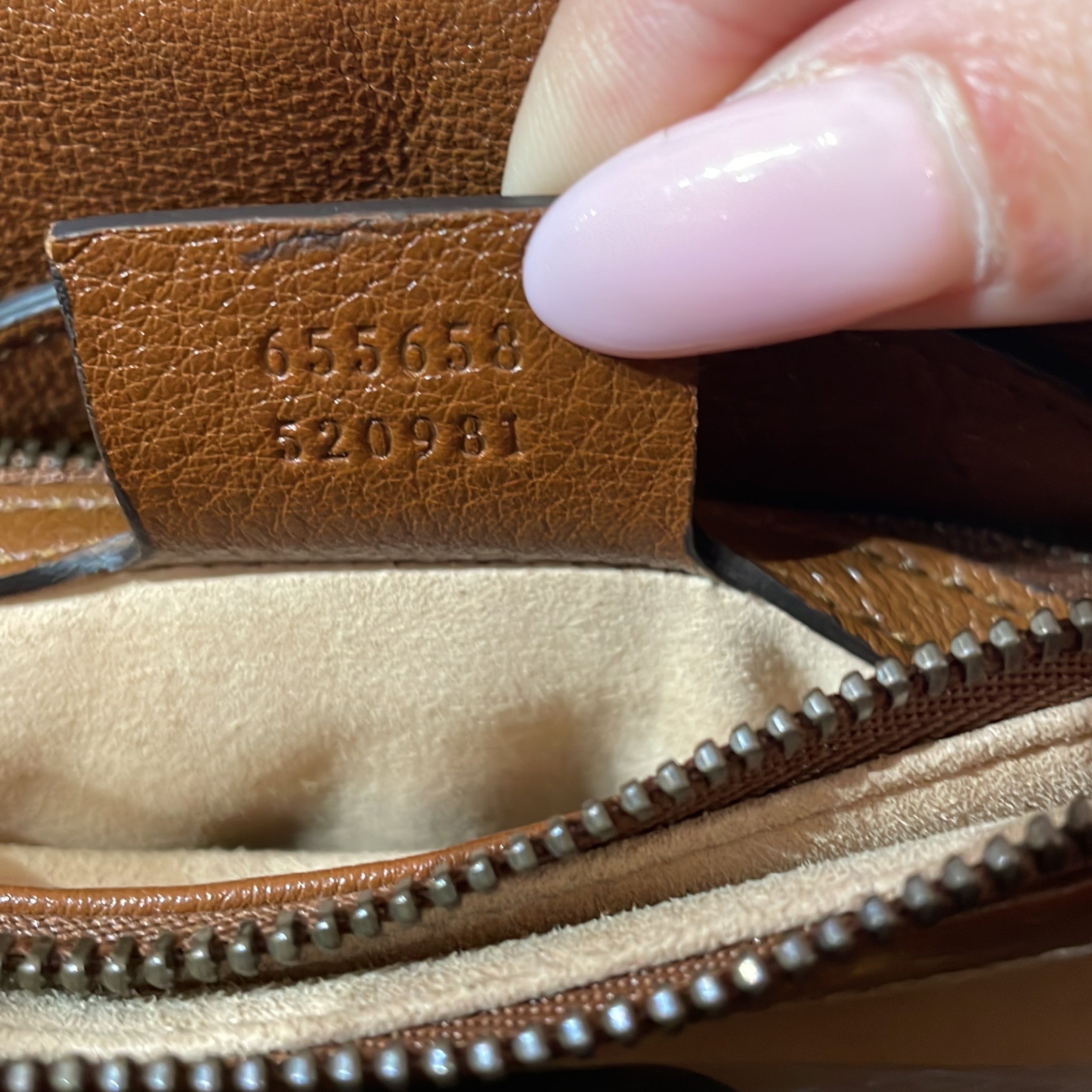 Gucci Diana NM Bamboo Handle Tote Leather Medium