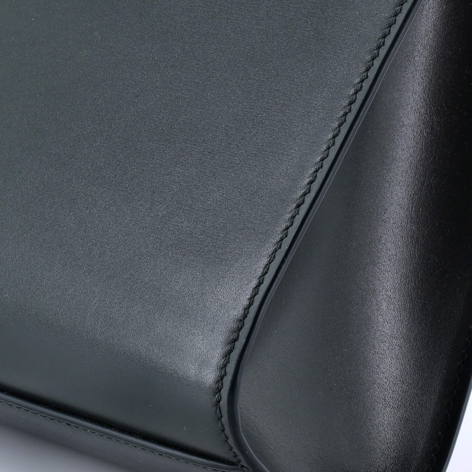 Saint Laurent Manhattan Shoulder Bag Leather Medium