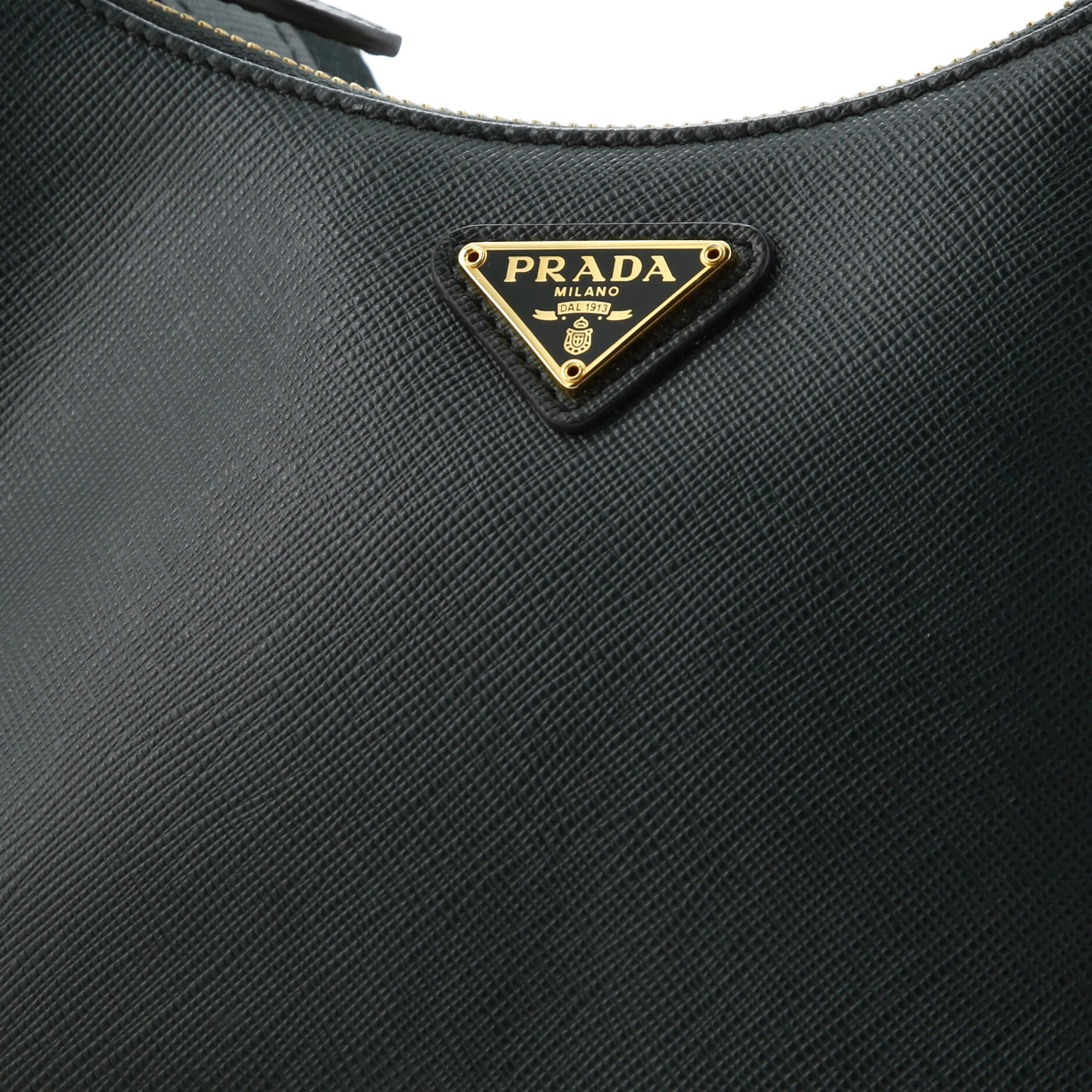 Prada Re-Edition 2005 Shoulder Bag Saffiano Leather Small