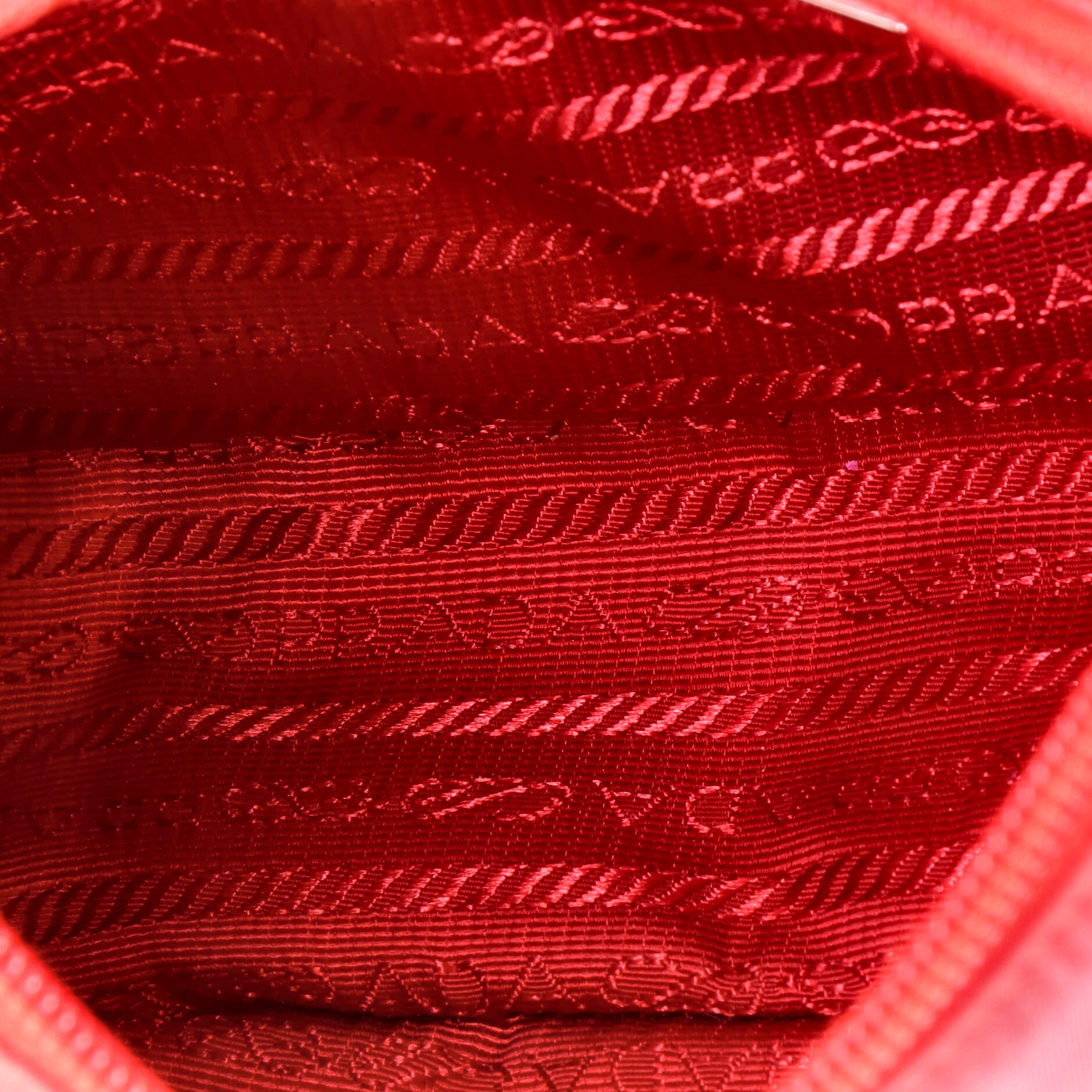 Prada Re-Edition 2000 Hobo Tessuto Mini