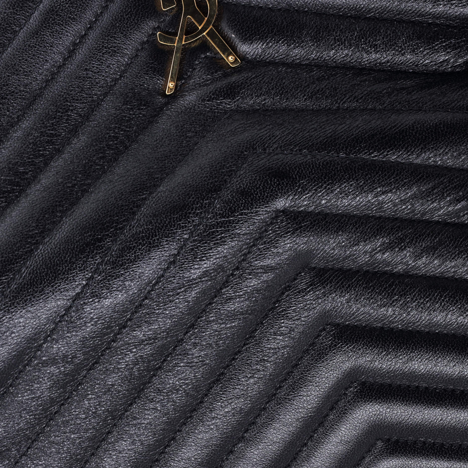 Saint Laurent Classic Monogram Wallet on Chain Matelasse Chevron Leather Medium