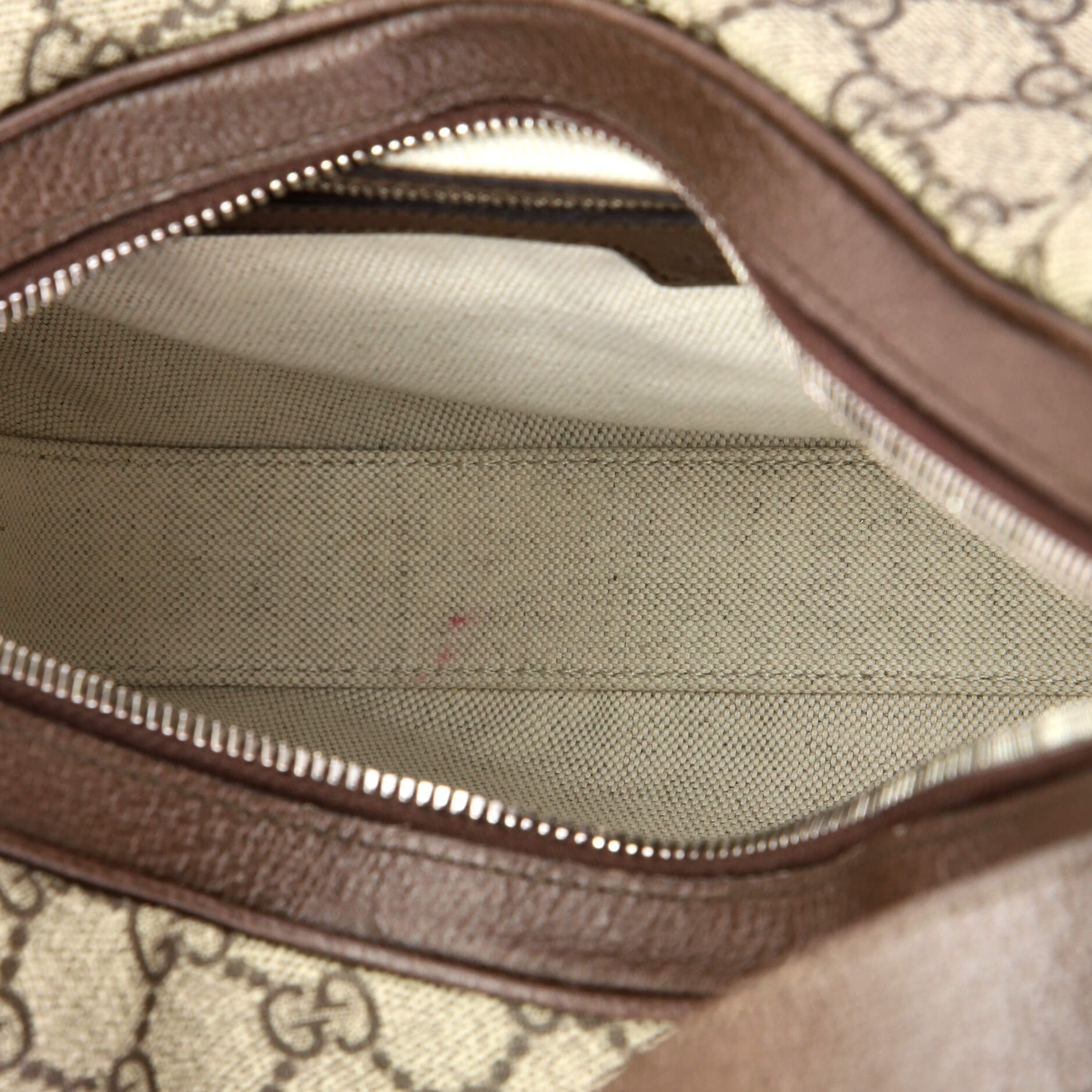 Gucci Attache Shoulder Bag GG Coated Canvas Medium