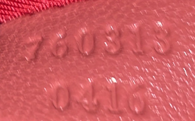 Gucci Blondie NM Bucket Bag Diagonal Quilted Leather Mini