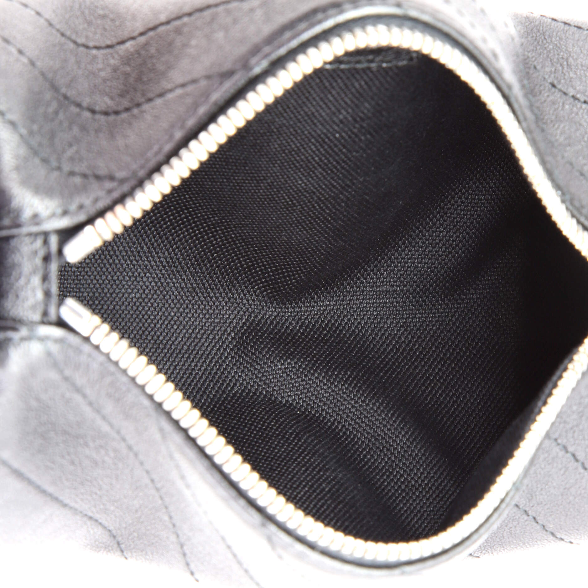 Gucci Blondie Shoulder Bag Diagonal Quilted Leather Mini